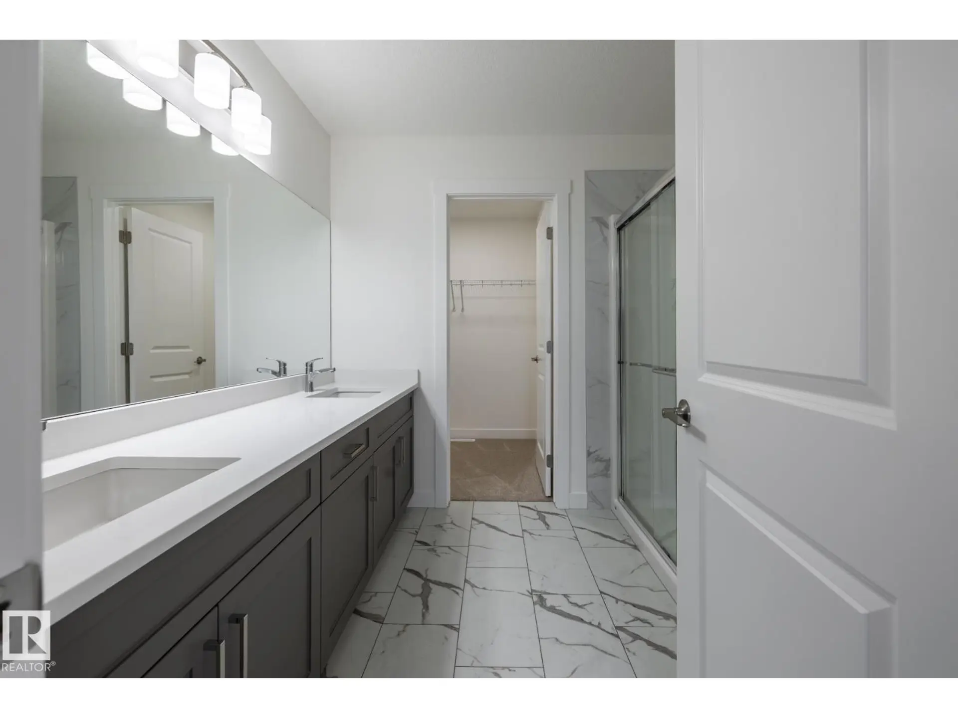 235 157 AV NE - Image 14