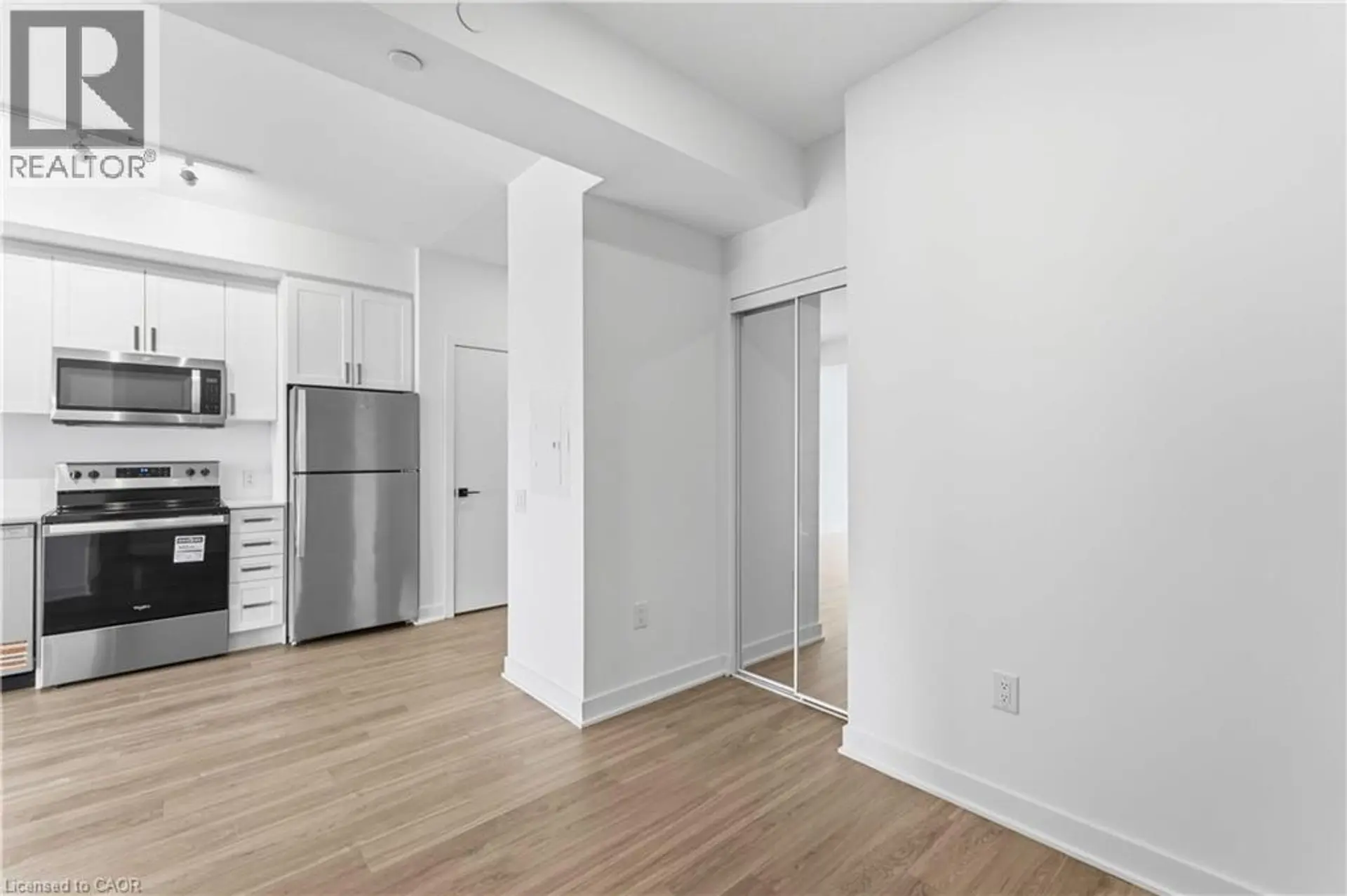 #1402 2782 BARTON Street E - Image 8