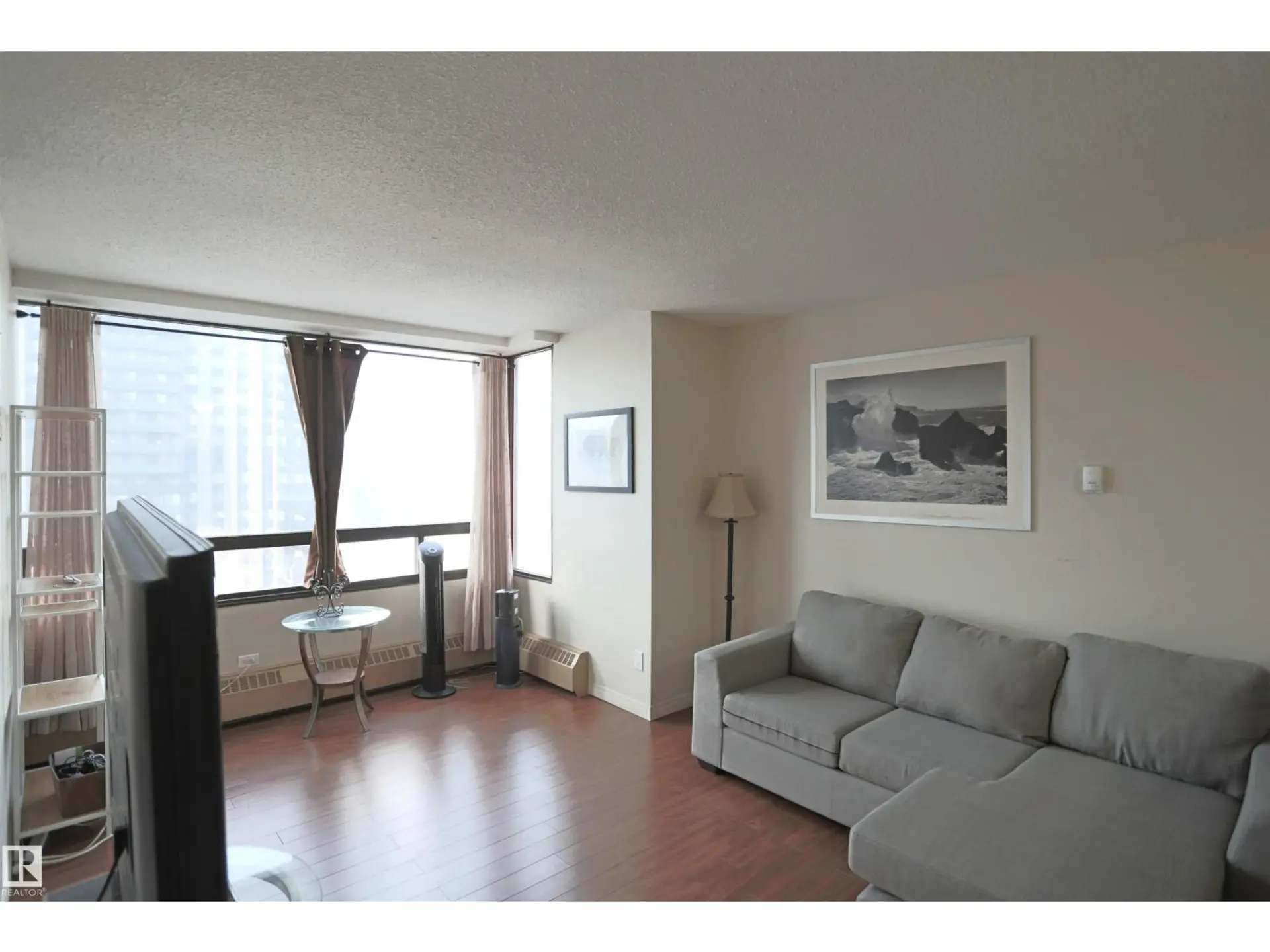 #804 10160 114 ST NW - Image 5