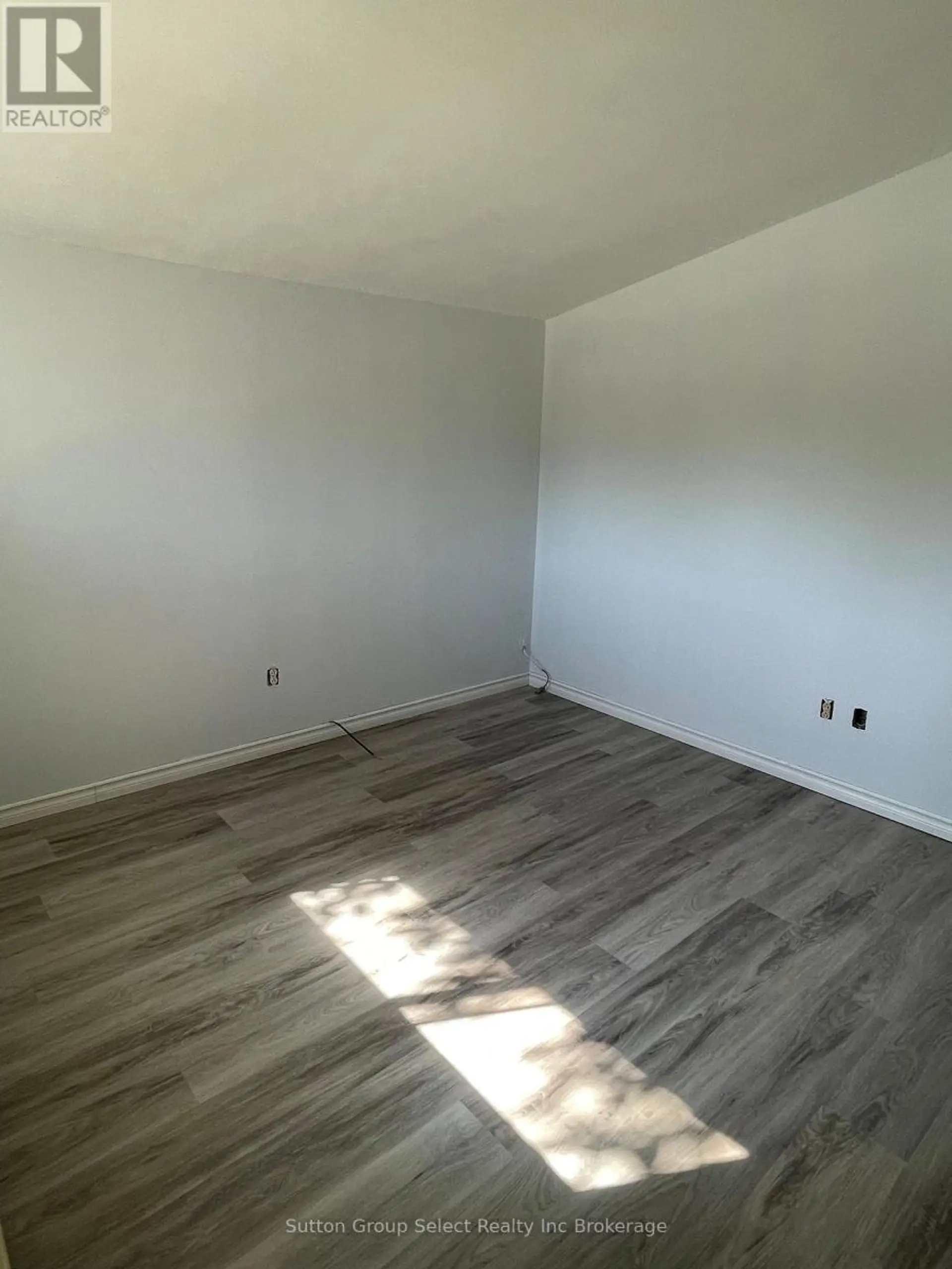 102 FINKLE STREET - Image 4