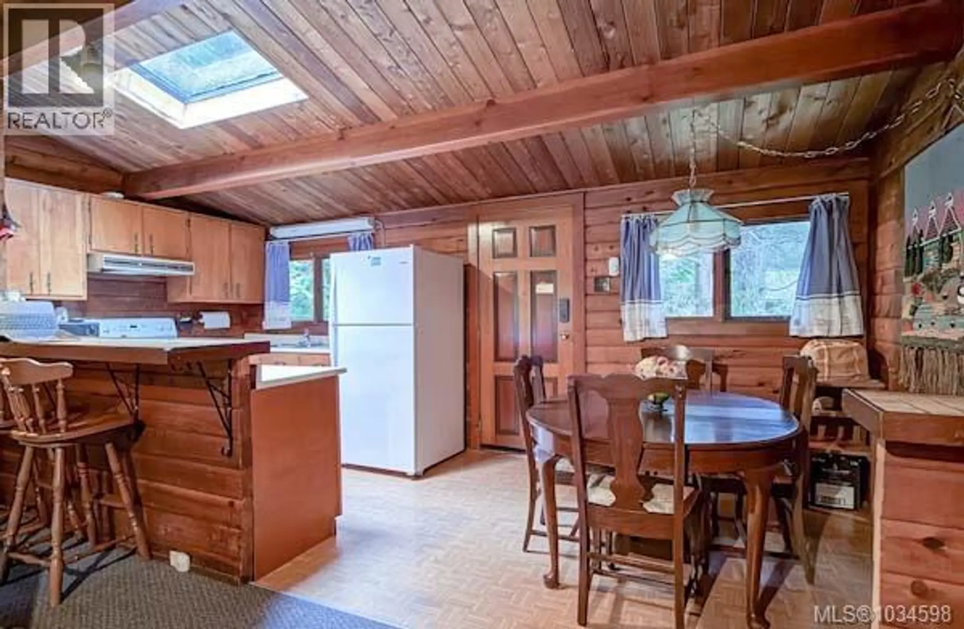 160 Gabriola Cres - Image 6