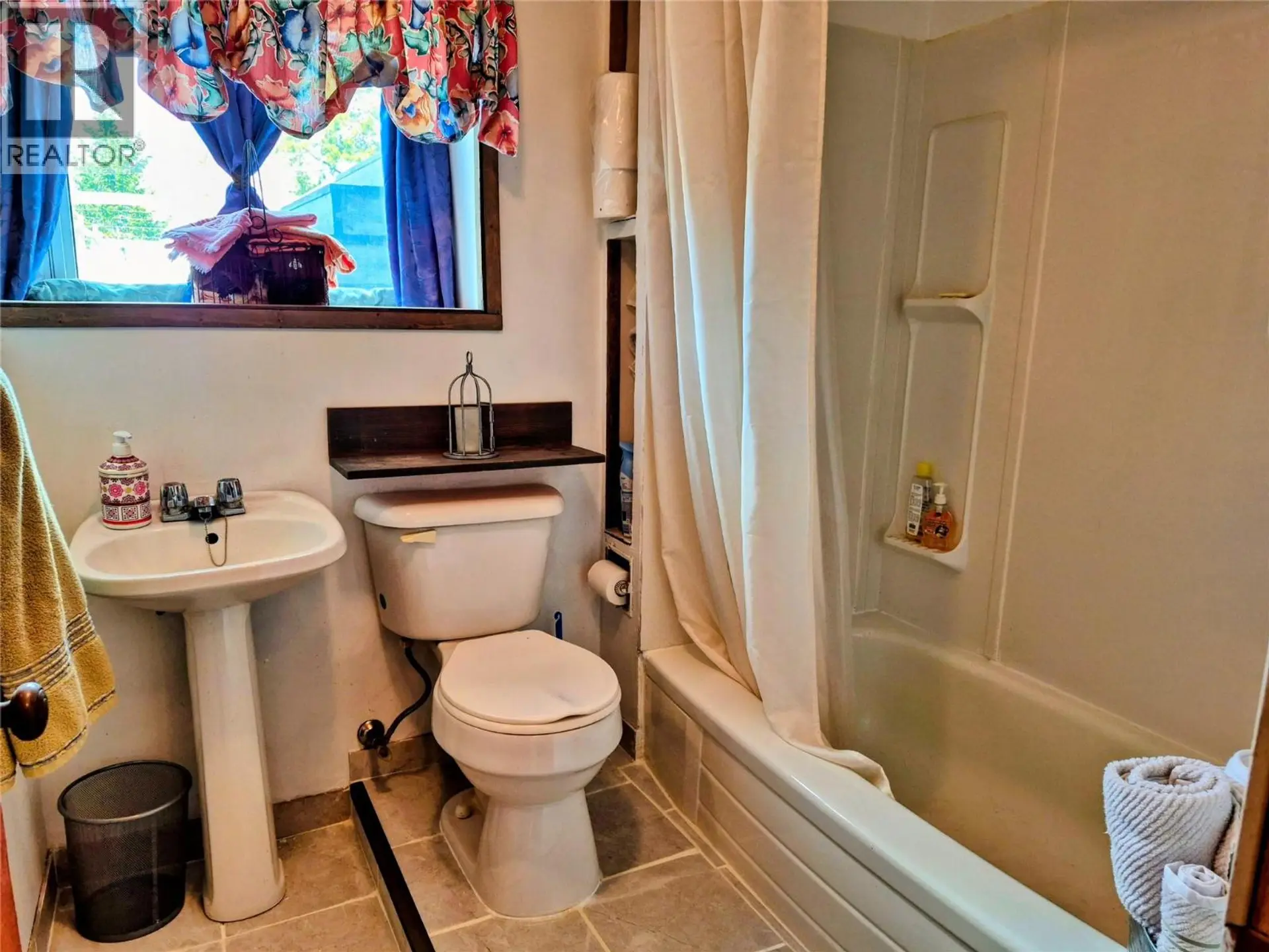 4771 Burns Avenue - Image 16