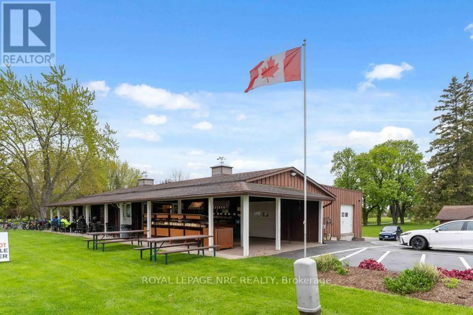 15756 NIAGARA PARKWAY - Image 18