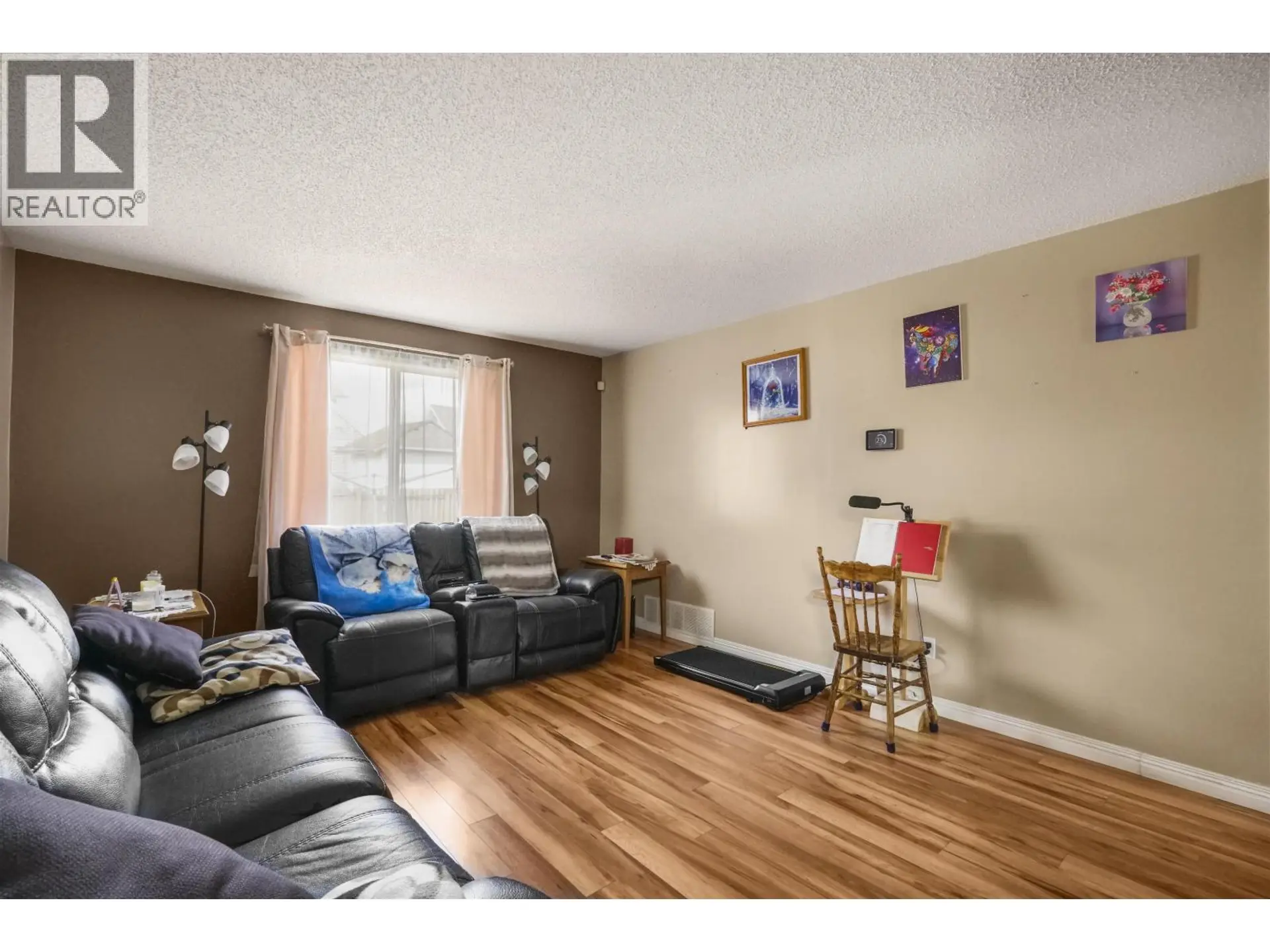 60 SWALLOW STREET - Image 10