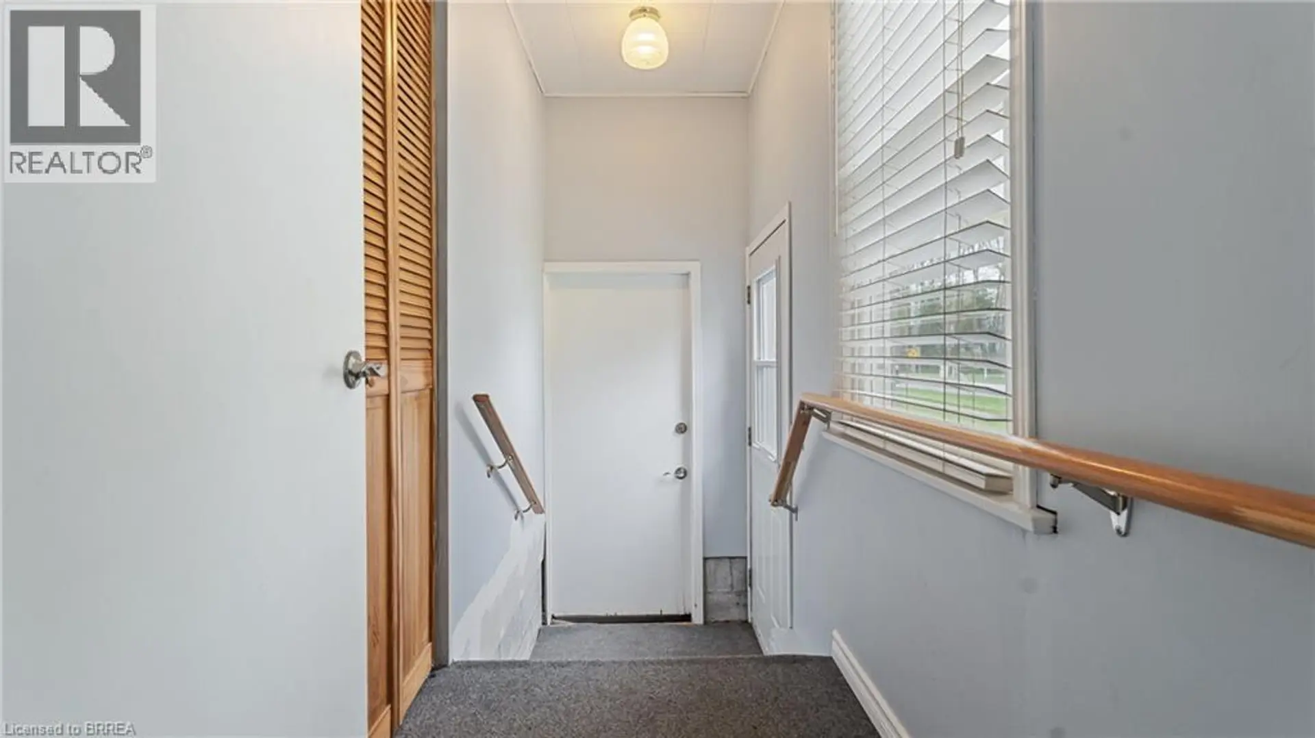 303 CEDAR Drive - Image 10