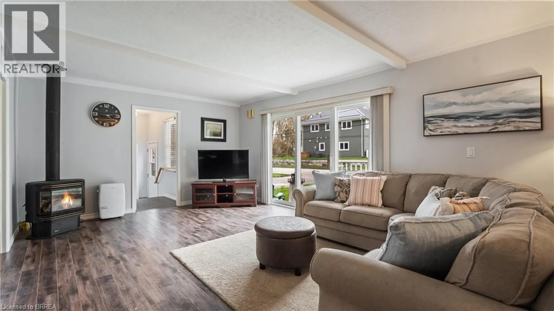 303 CEDAR Drive - Image 5