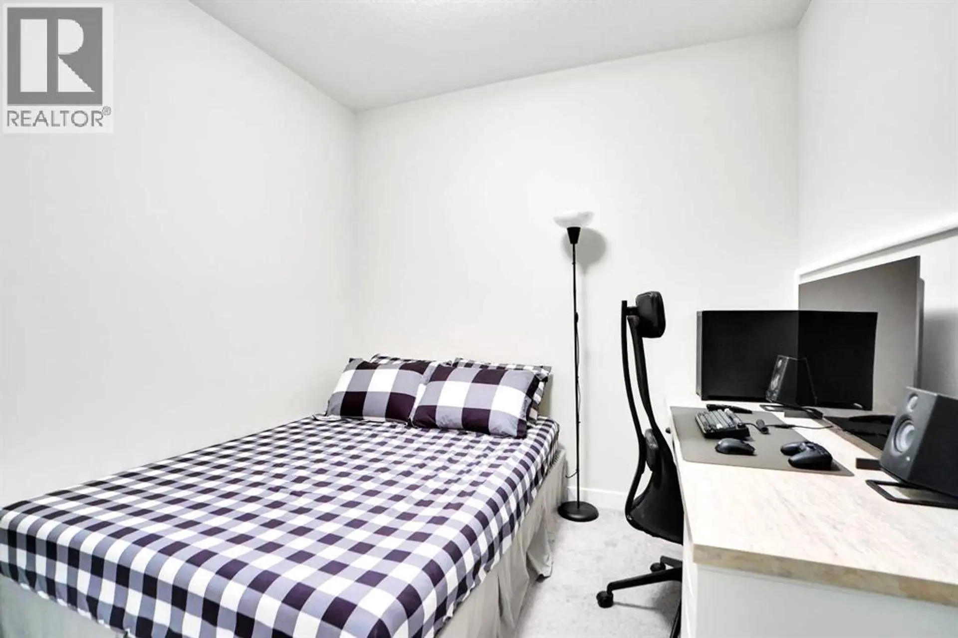 #111 30 Walgrove Walk SE - Image 16