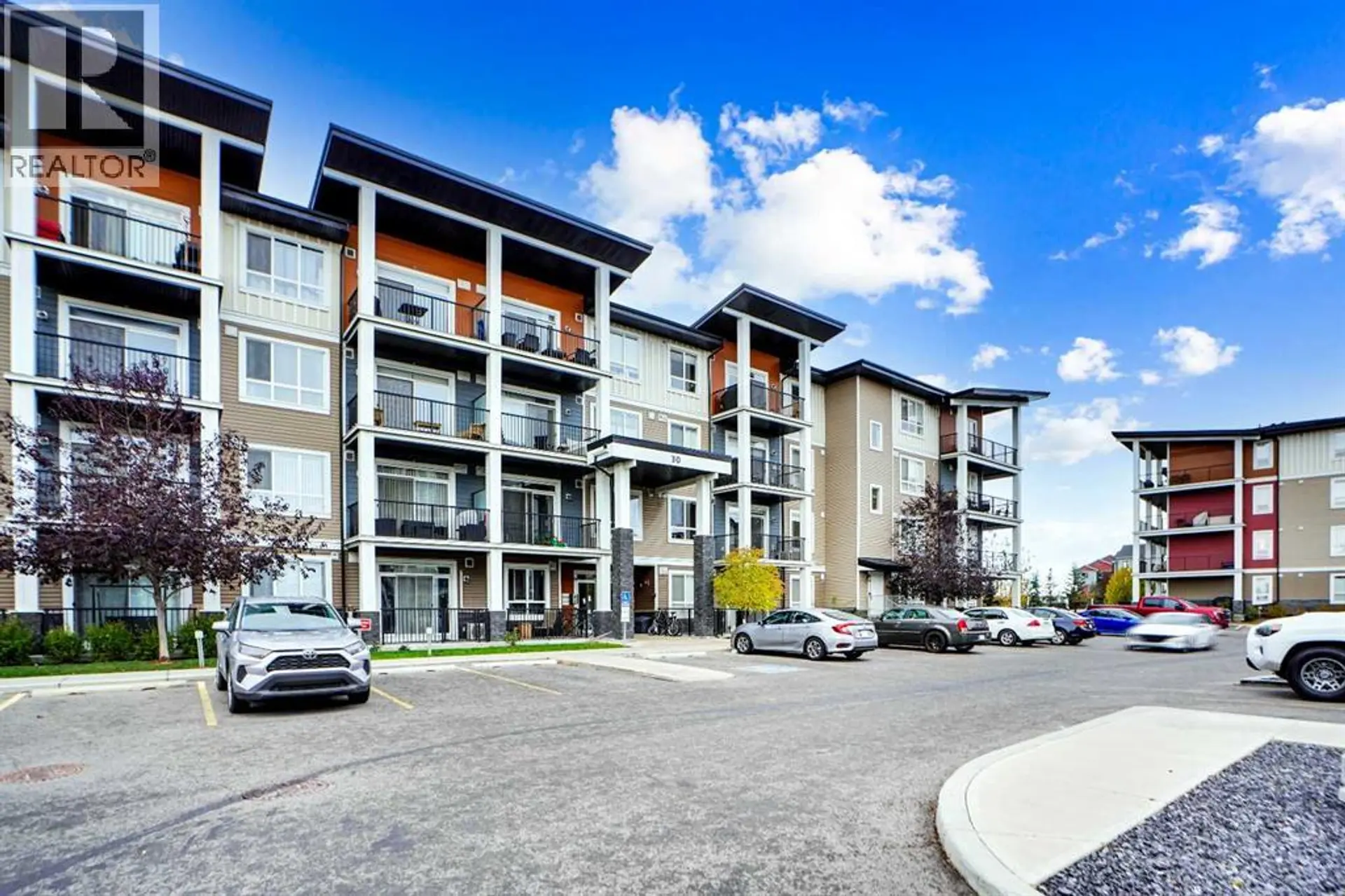 #111 30 Walgrove Walk SE - Image 2