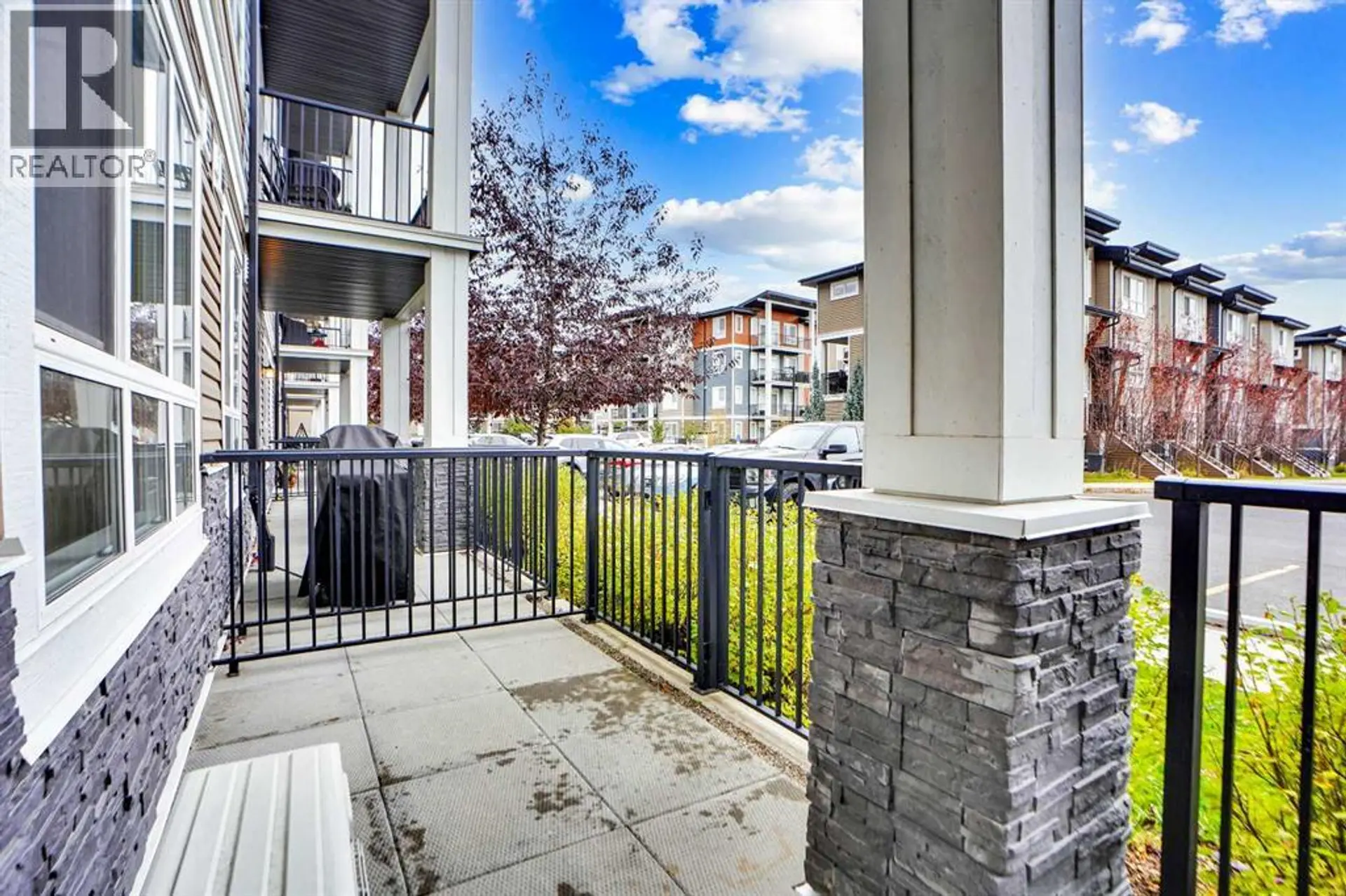 #111 30 Walgrove Walk SE - Image 12
