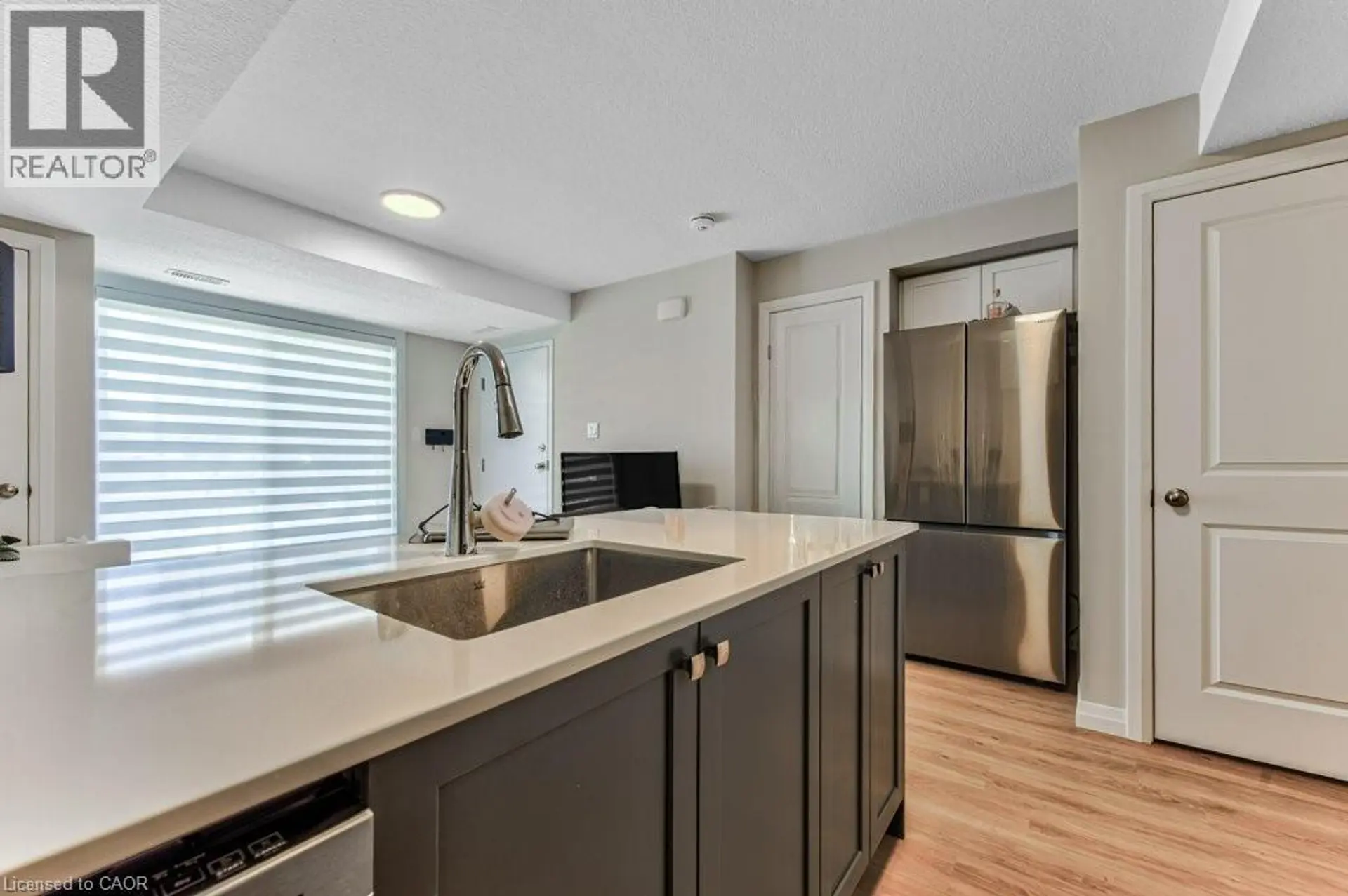 #B11 410 NORTHFIELD Drive - Image 10
