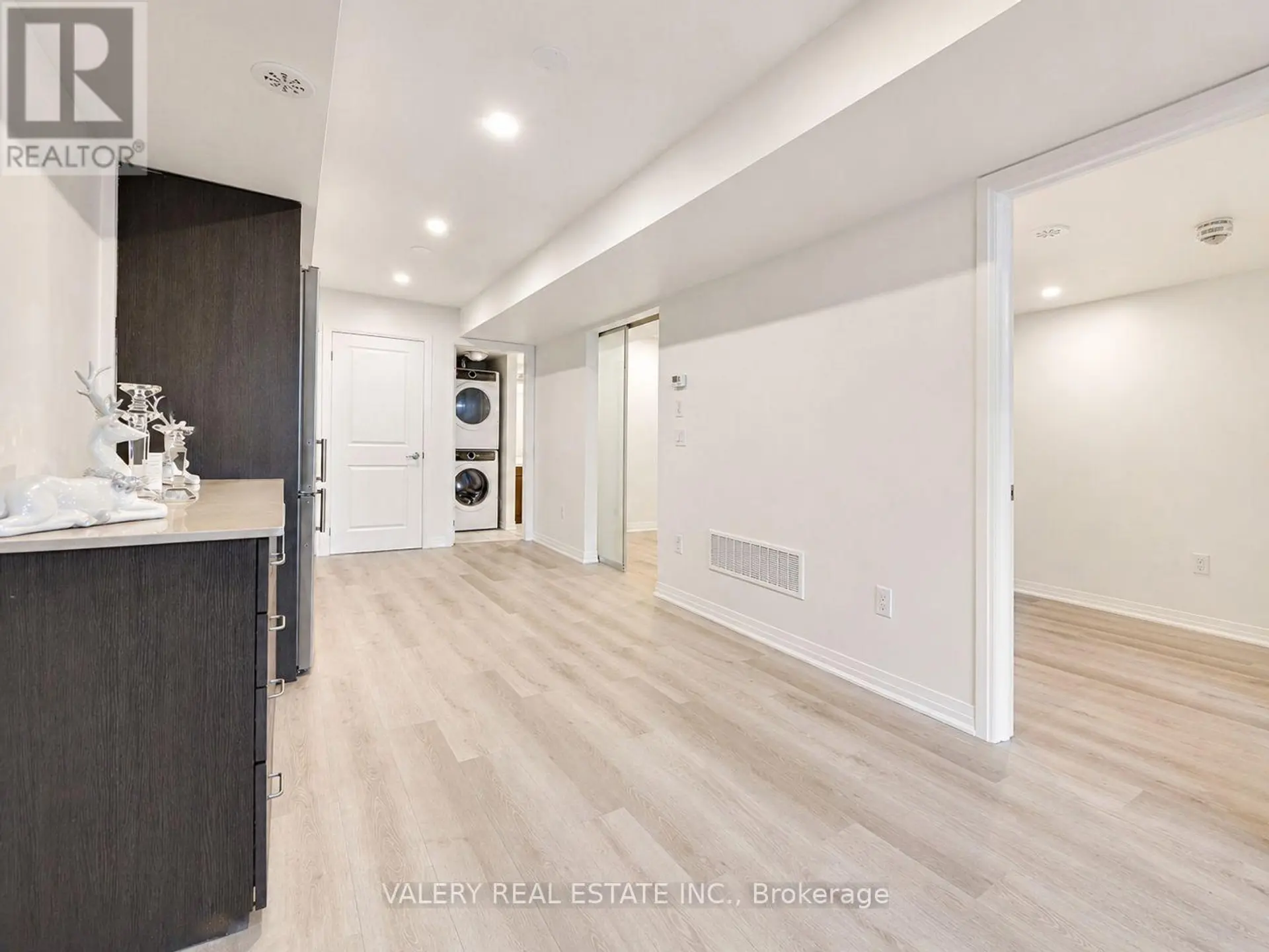 #1 183 WILLIAM DUNCAN ROAD - Image 4