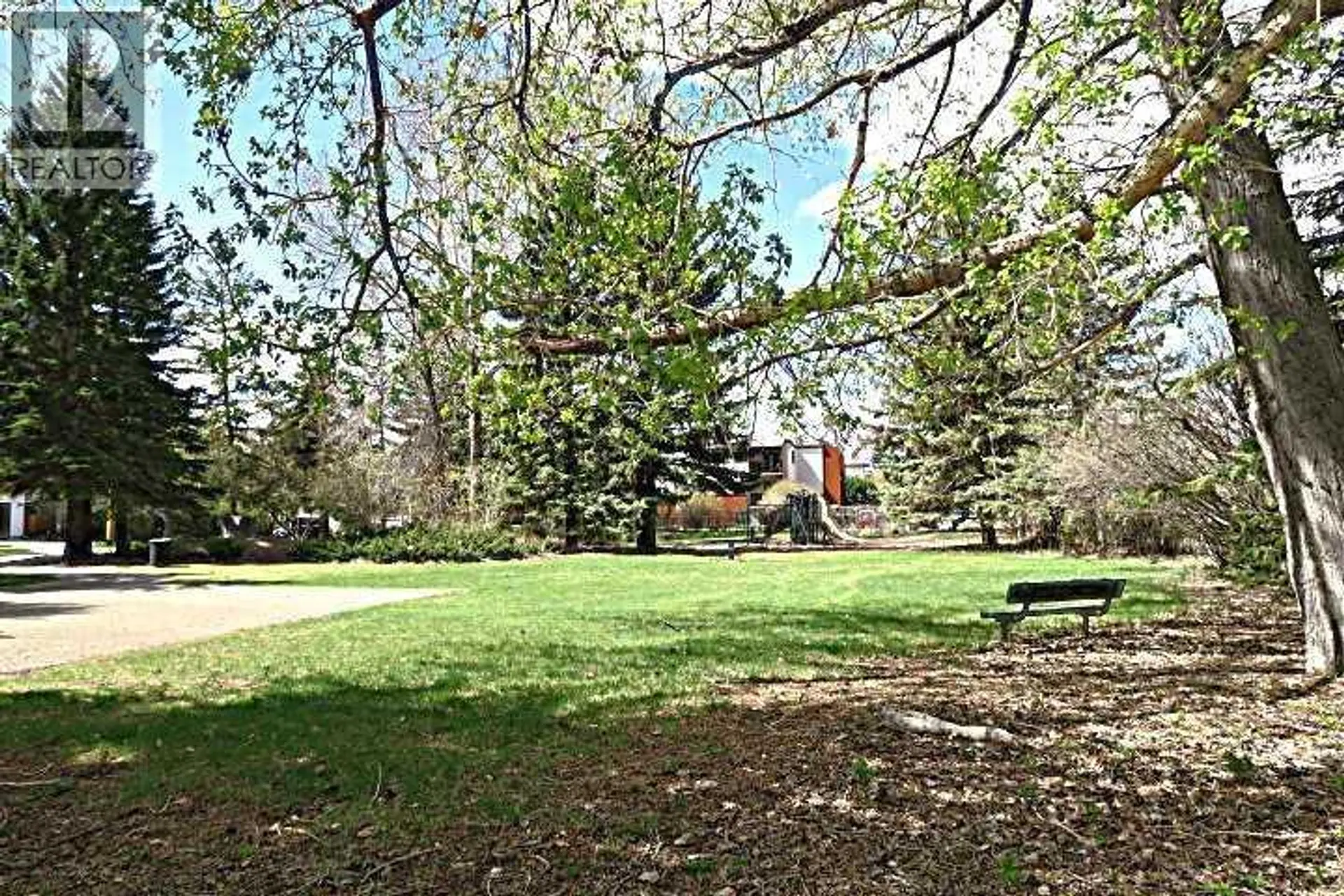 4617 46 Street - Image 17