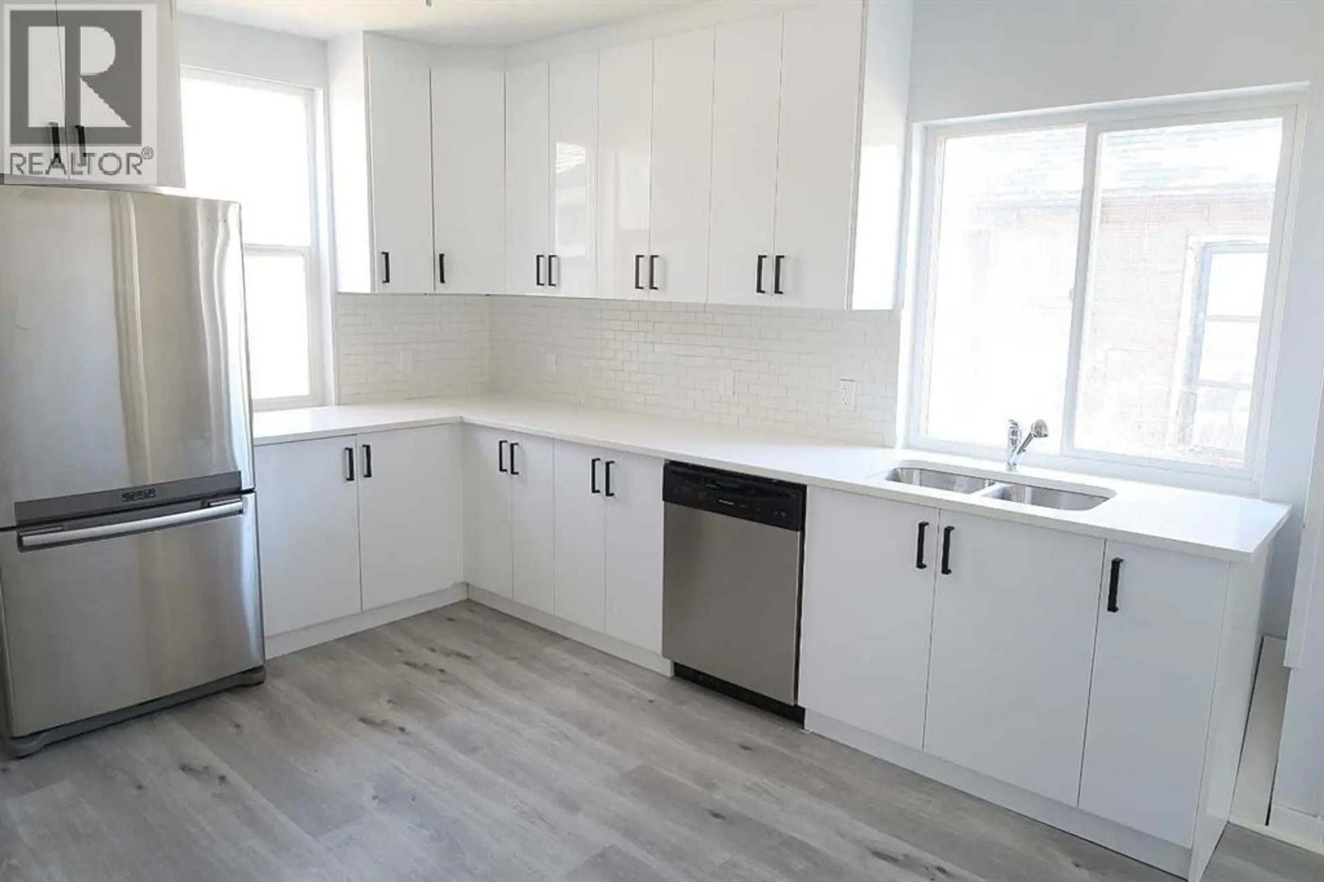 4617 46 Street - Image 1