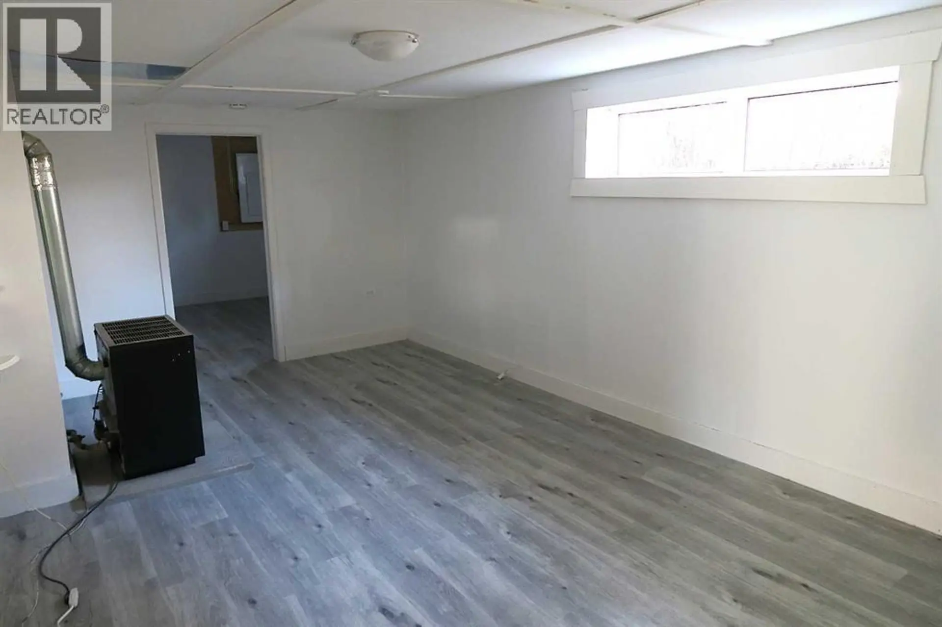 4617 46 Street - Image 7