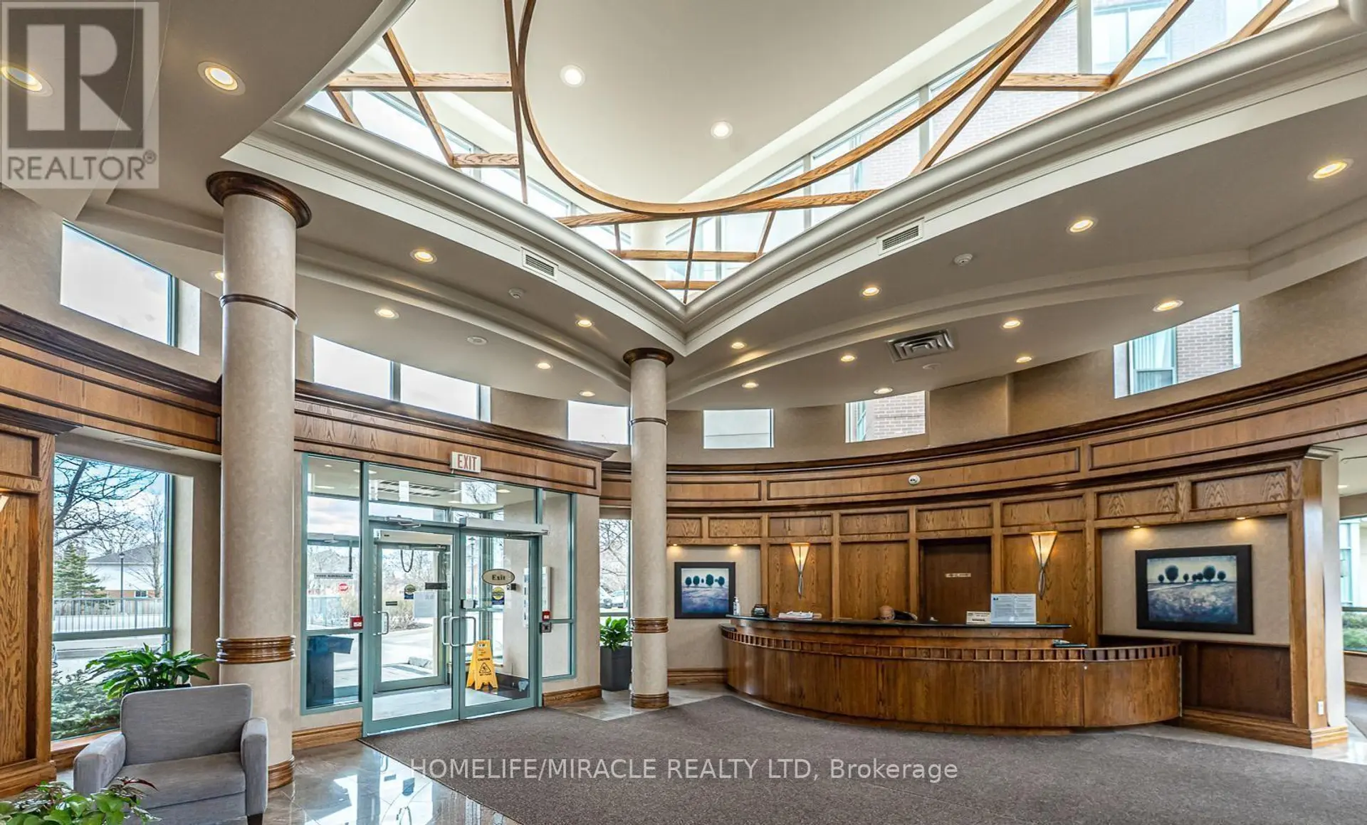 #203 4889 KIMBERMOUNT AVENUE - Image 3
