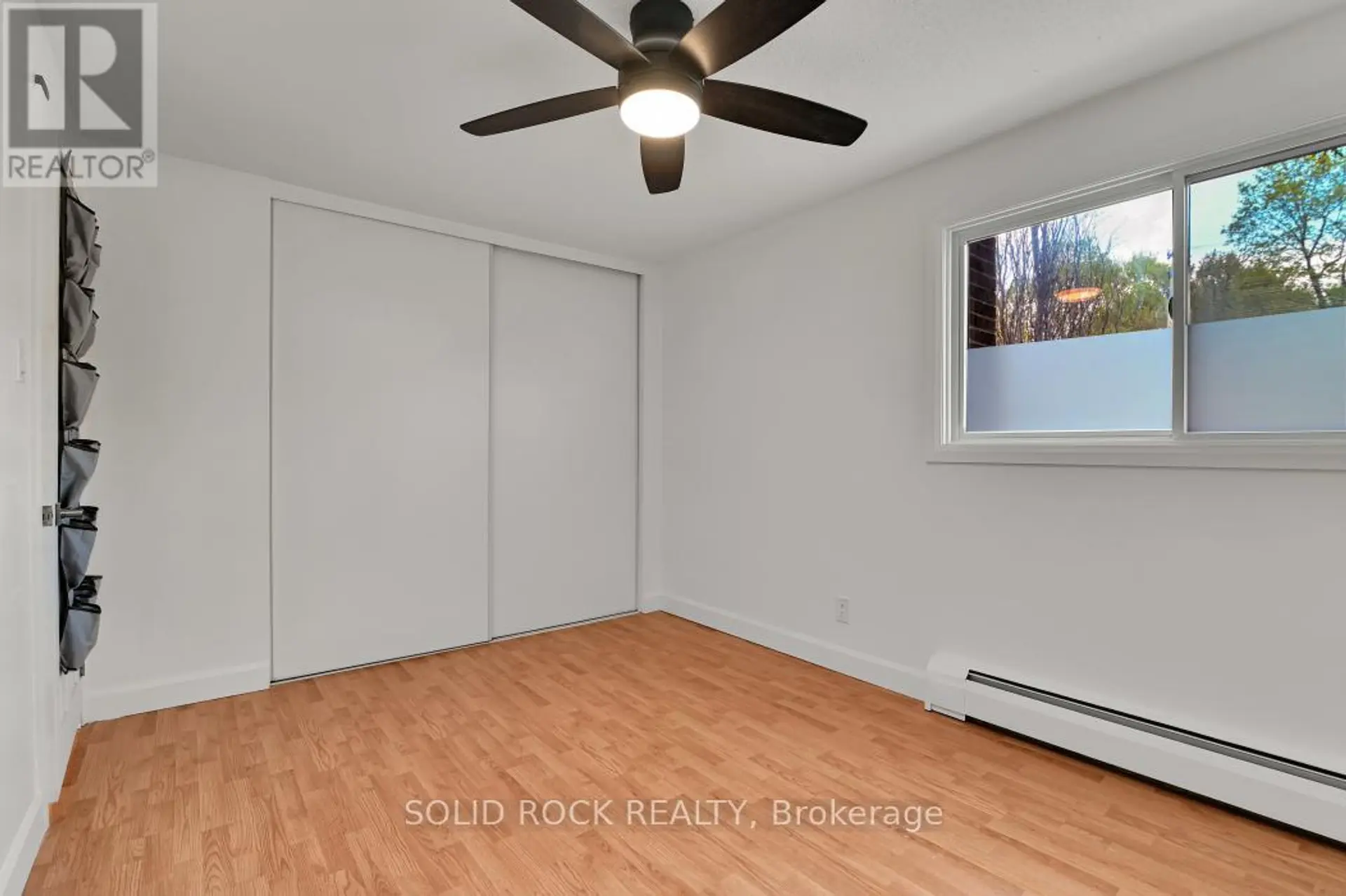 #7 896 ELMSMERE DRIVE - Image 10