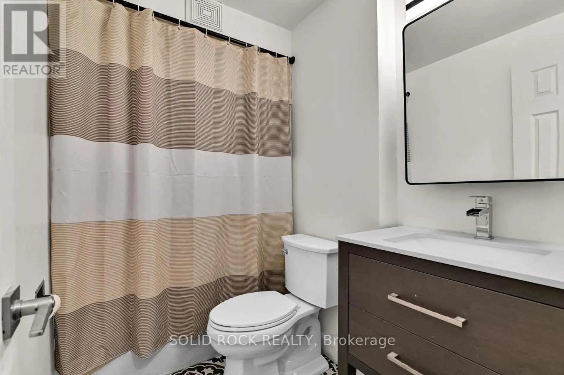 #7 896 ELMSMERE DRIVE - Image 11