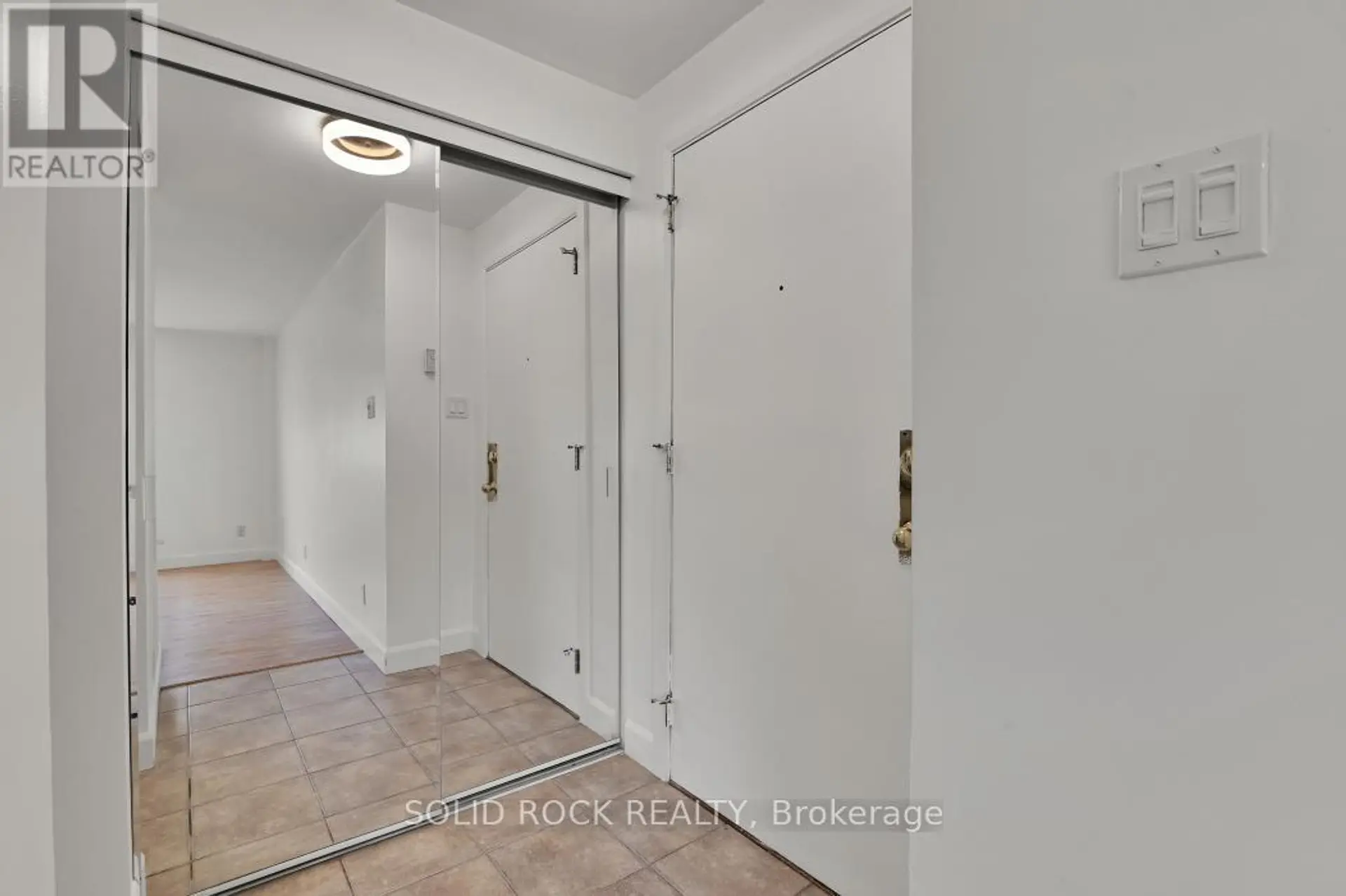 #7 896 ELMSMERE DRIVE - Image 2