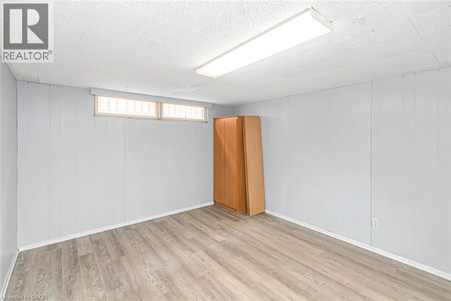 112 NASH Road S - Image 11