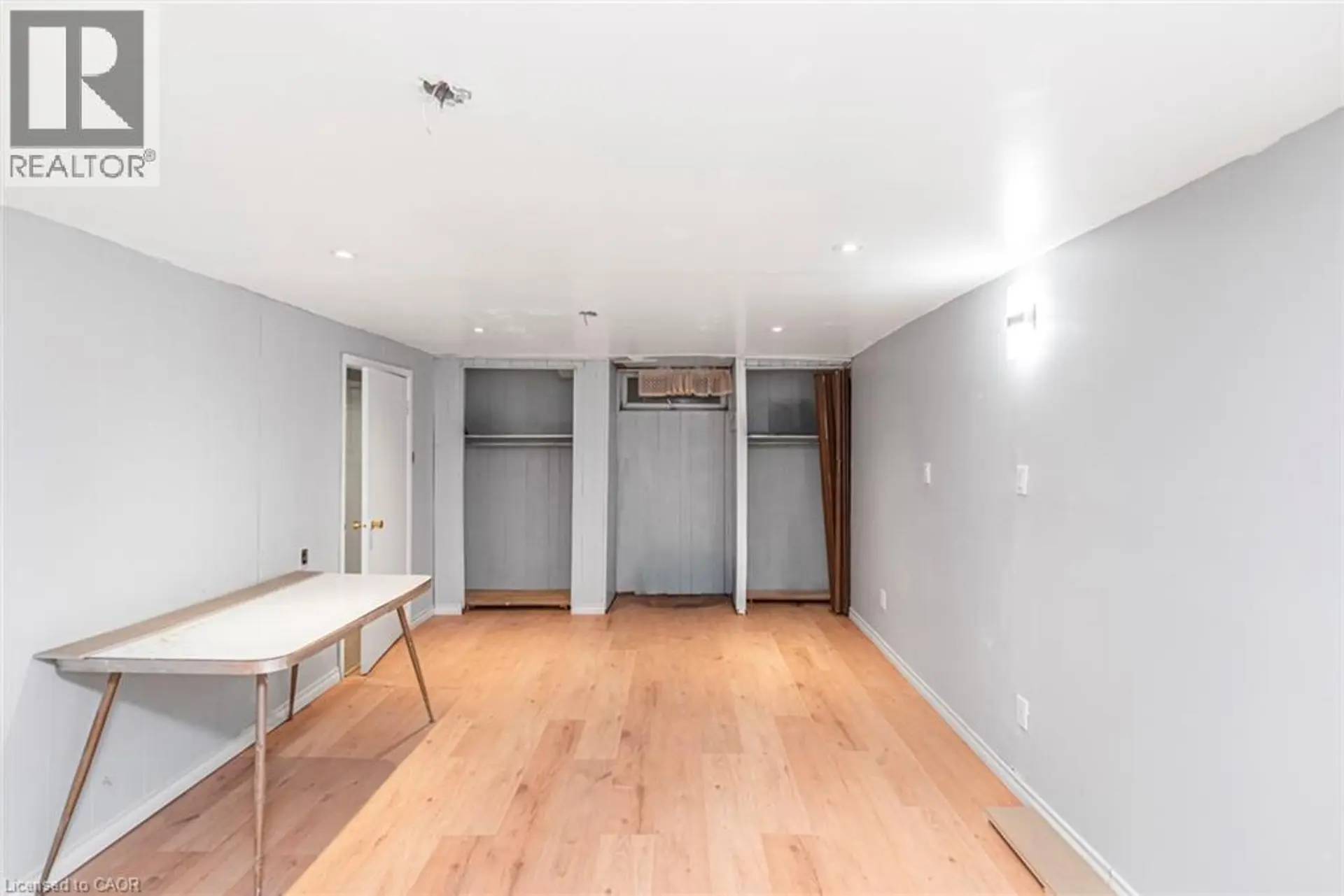 112 NASH Road S - Image 4