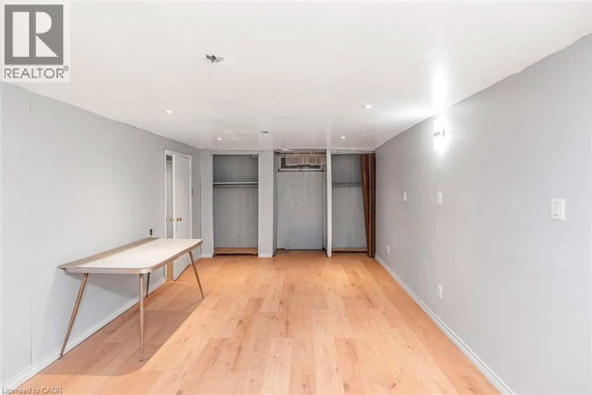 112 NASH Road S - Image 5