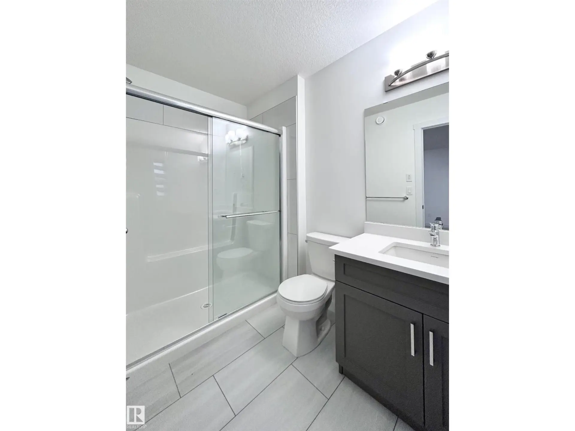 19632 29 AV NW - Image 11