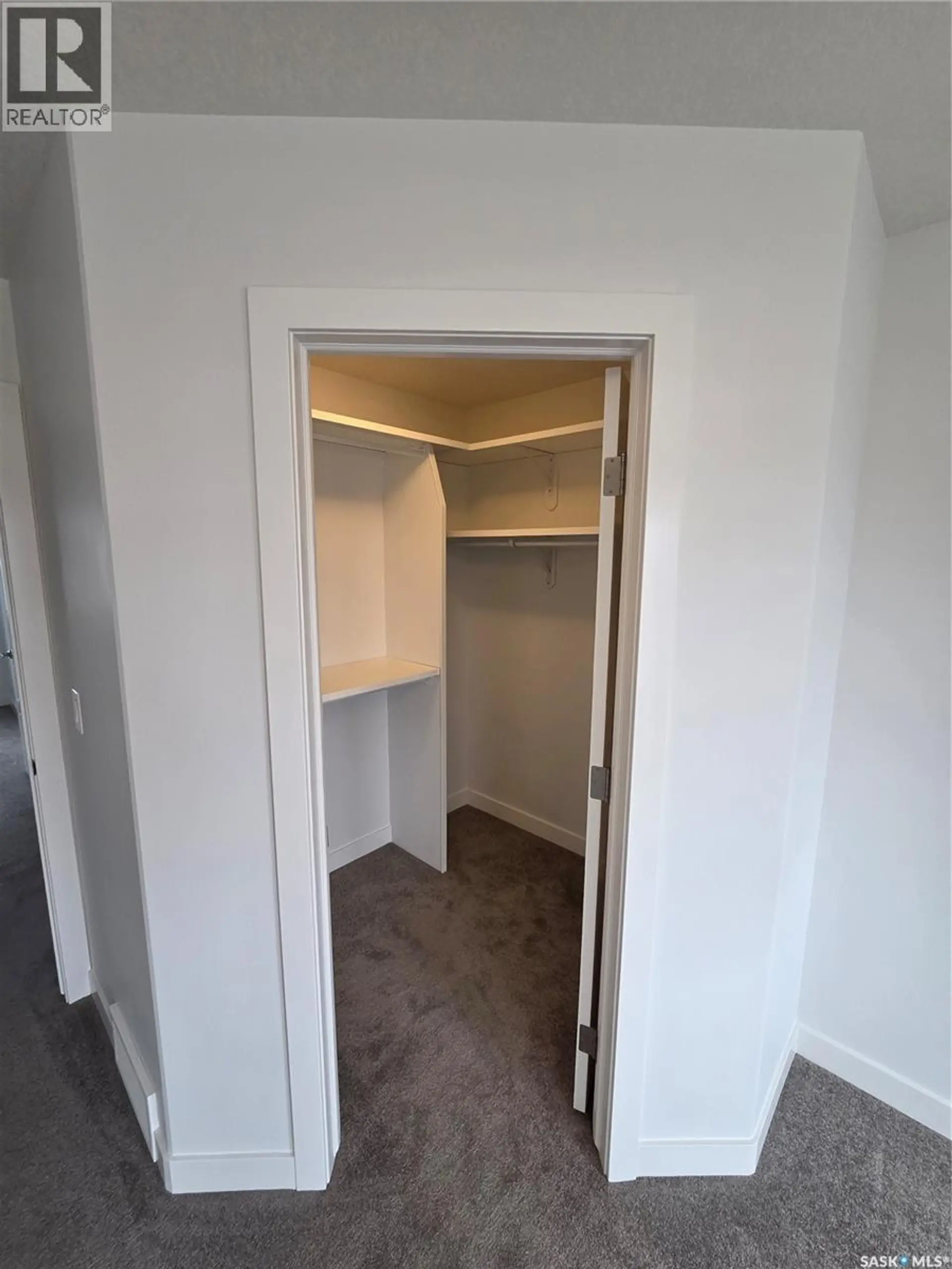 #324 McOrmond DRIVE - Image 10