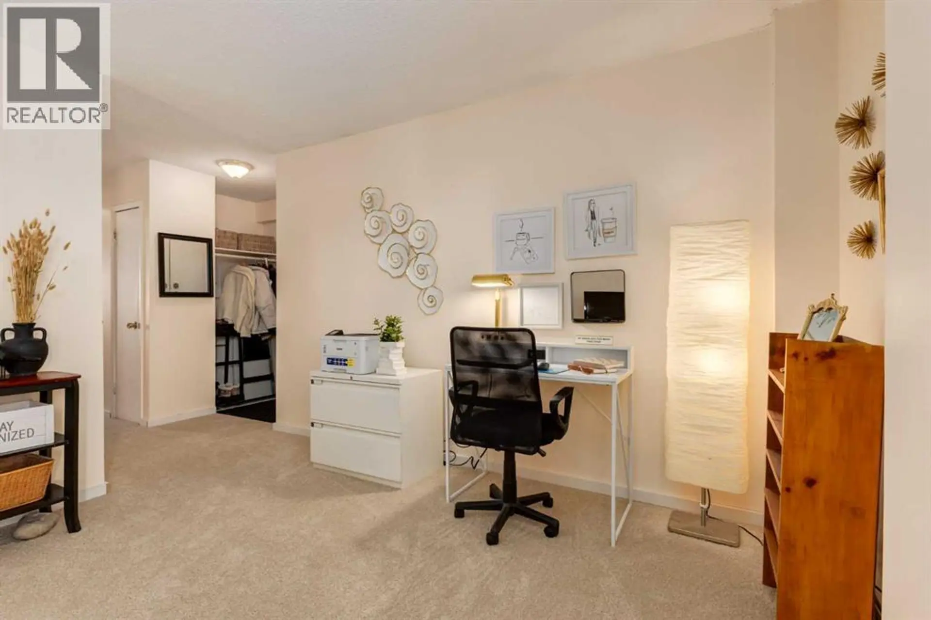 #120 315 Heritage Drive SE - Image 2