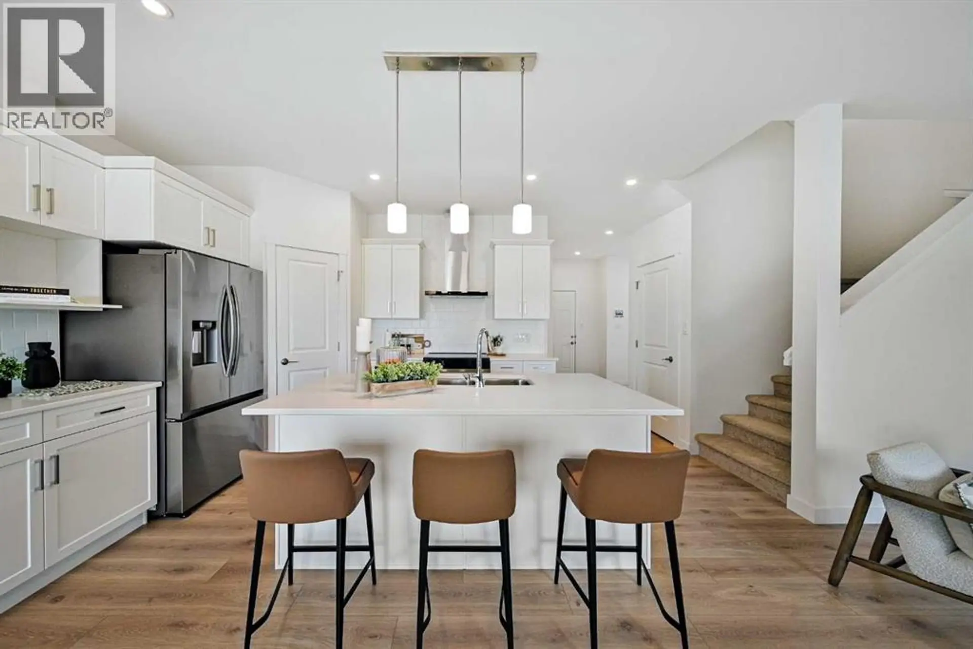 517 Ranch Gate - Image 4