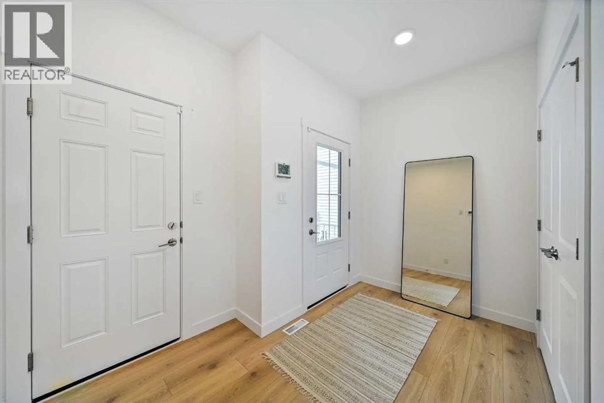 517 Ranch Gate - Image 2