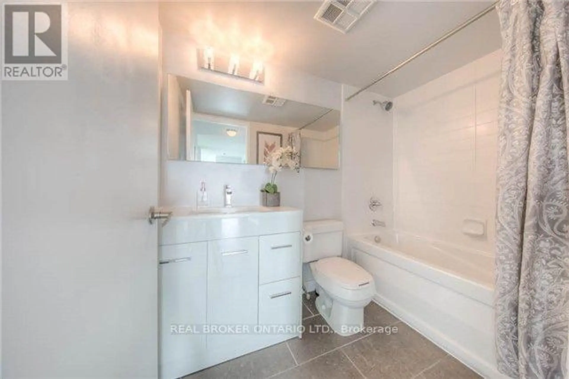 #4512 15 FORT YORK BOULEVARD - Image 18