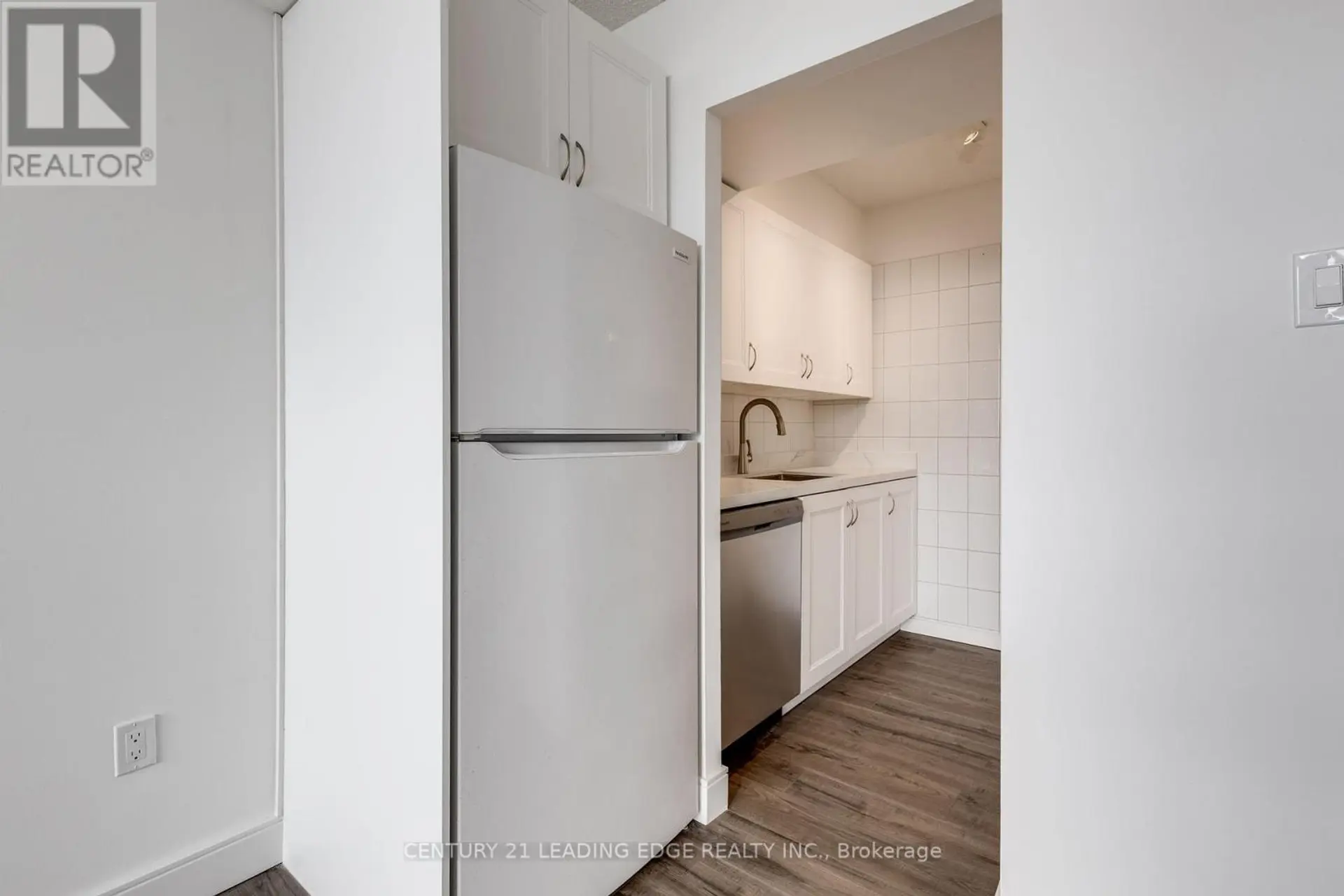 #1208 200 LOTHERTON PATHWAY - Image 4