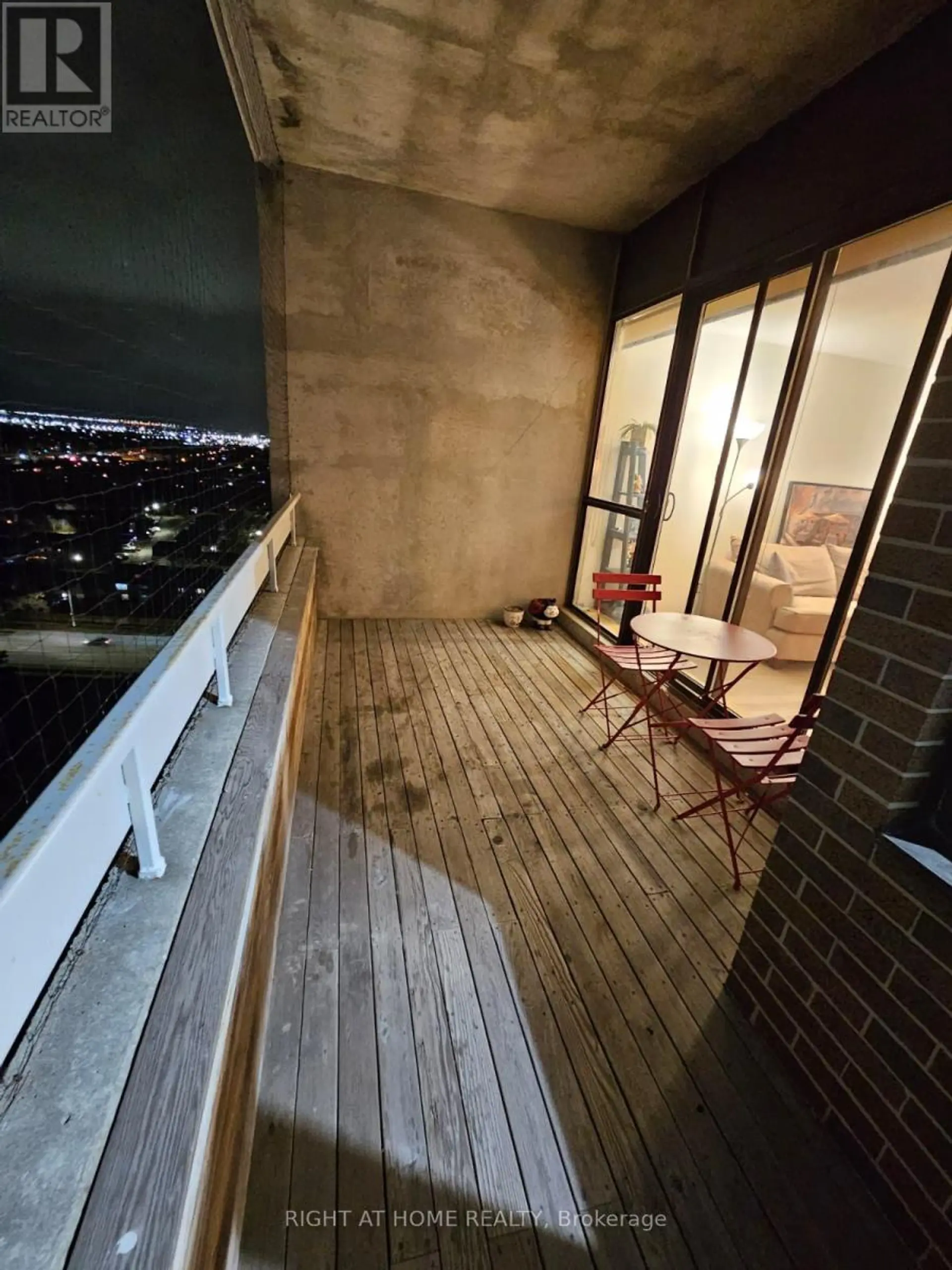 #1912 25 KENSINGTON ROAD - Image 13