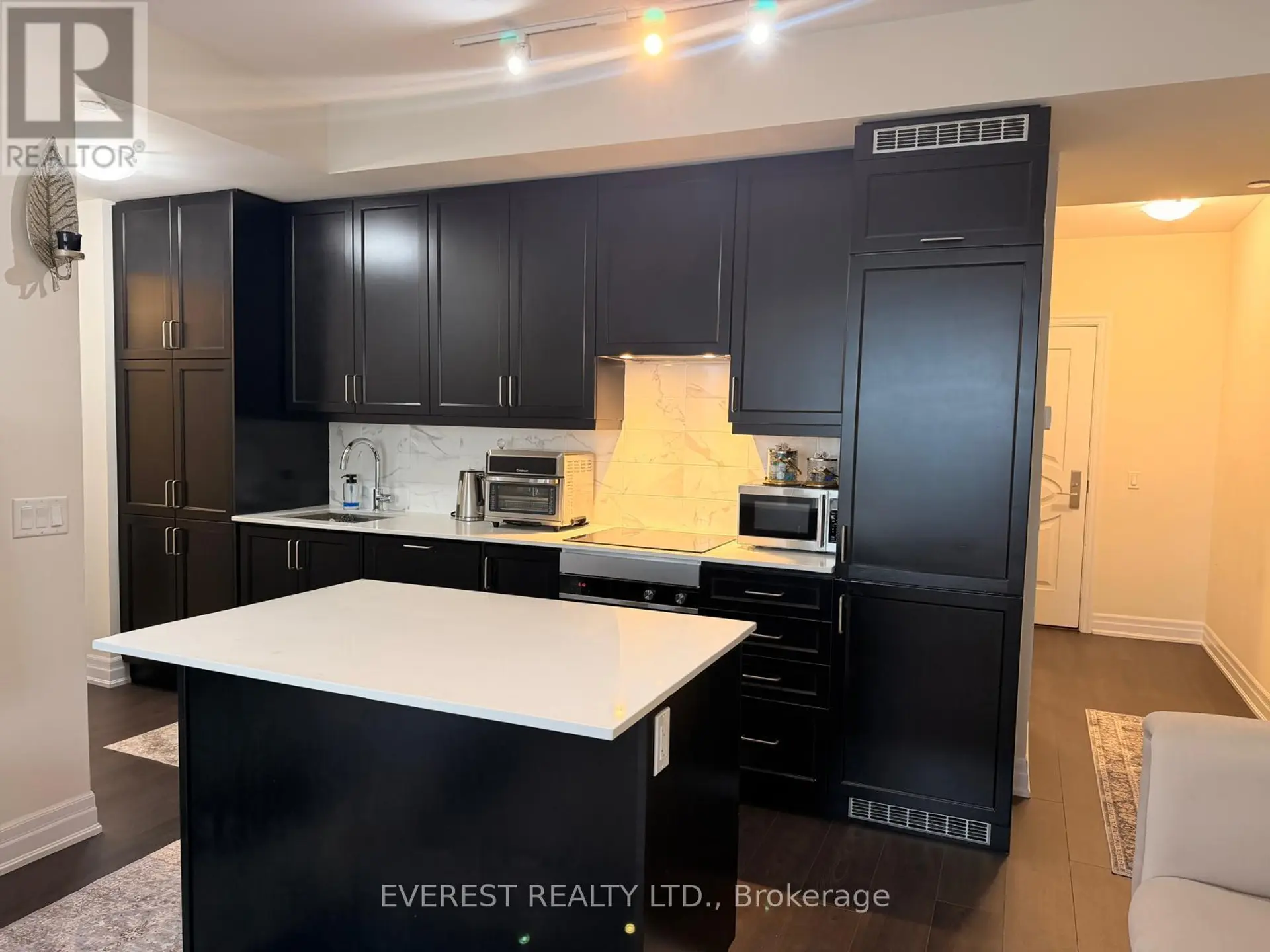 #1706 9075 JANE STREET - Image 7