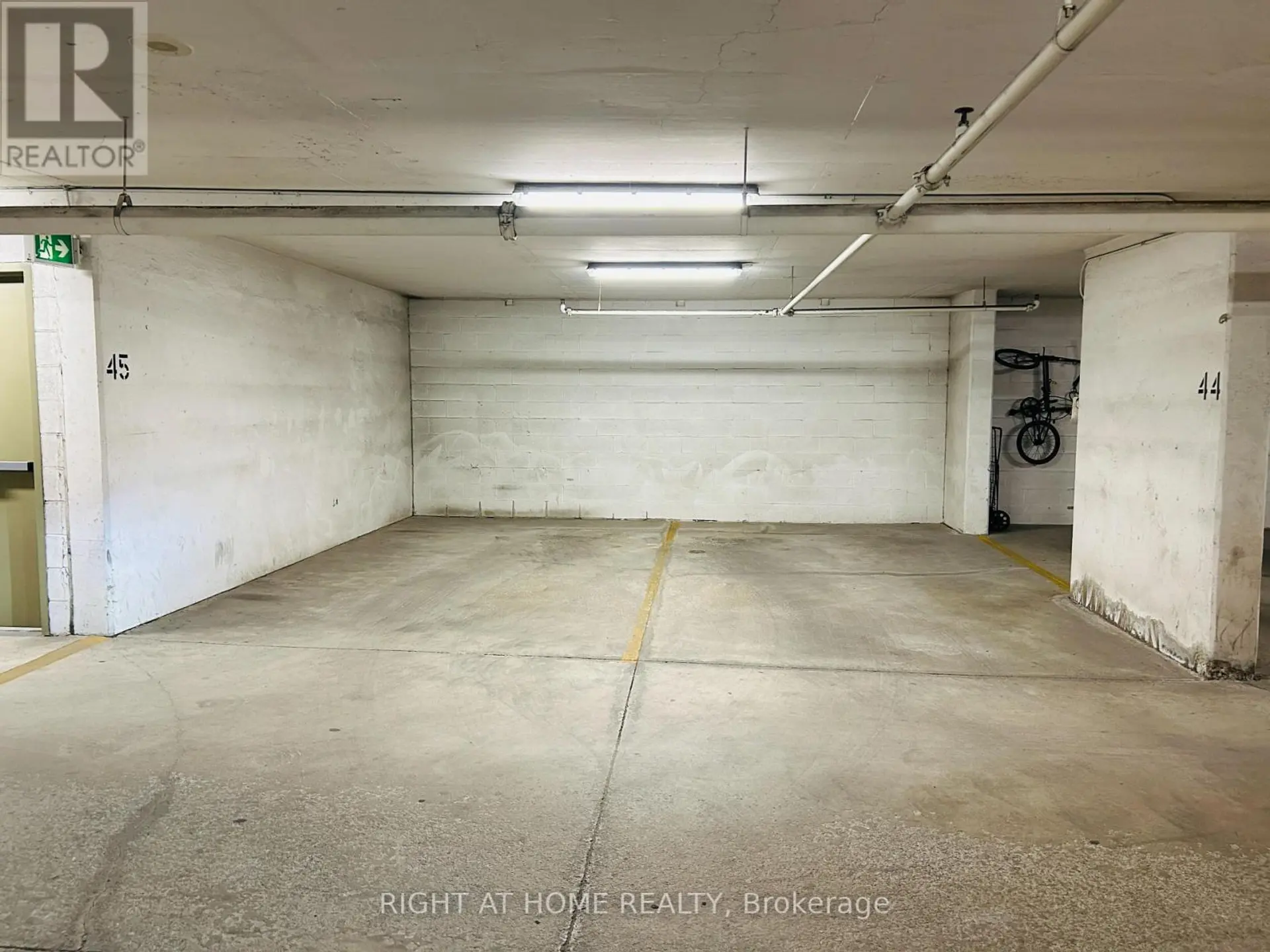 #LPH209 15 NORTH PARK ROAD - Image 20