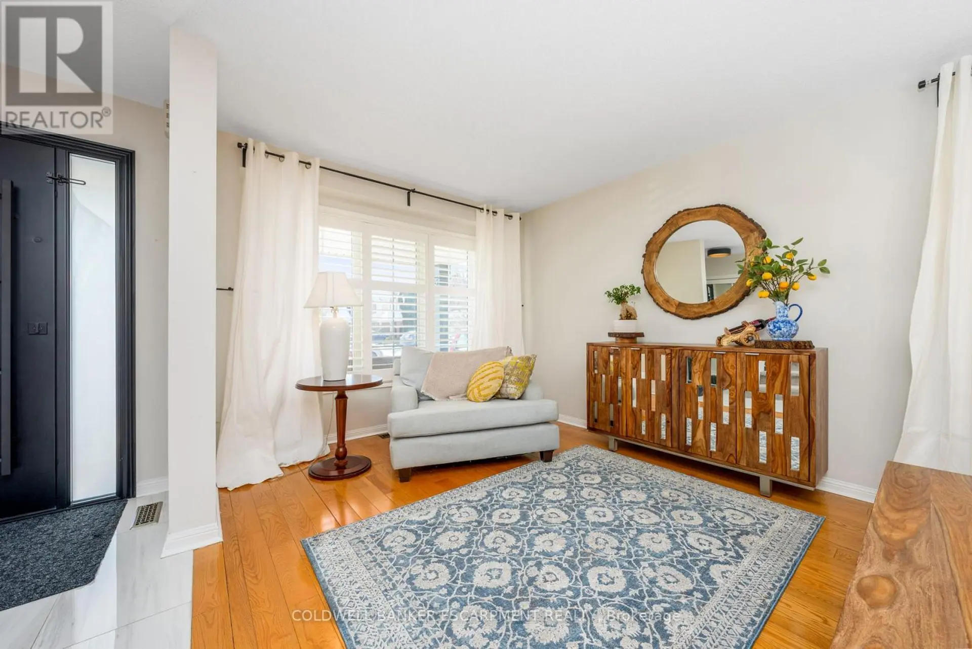 420 TRUDEAU DRIVE - Image 4