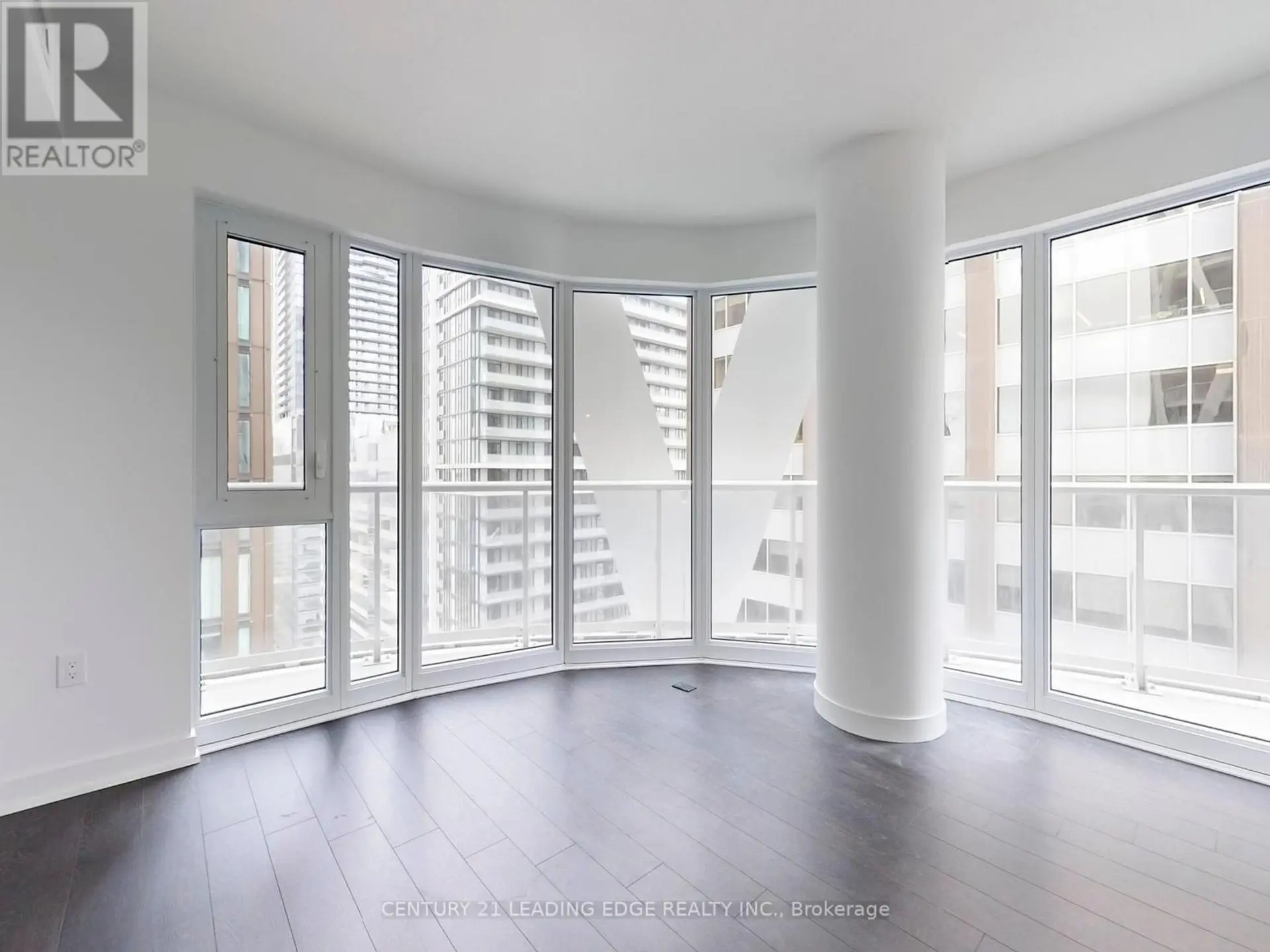 #2212 230 SIMCOE STREET - Image 3