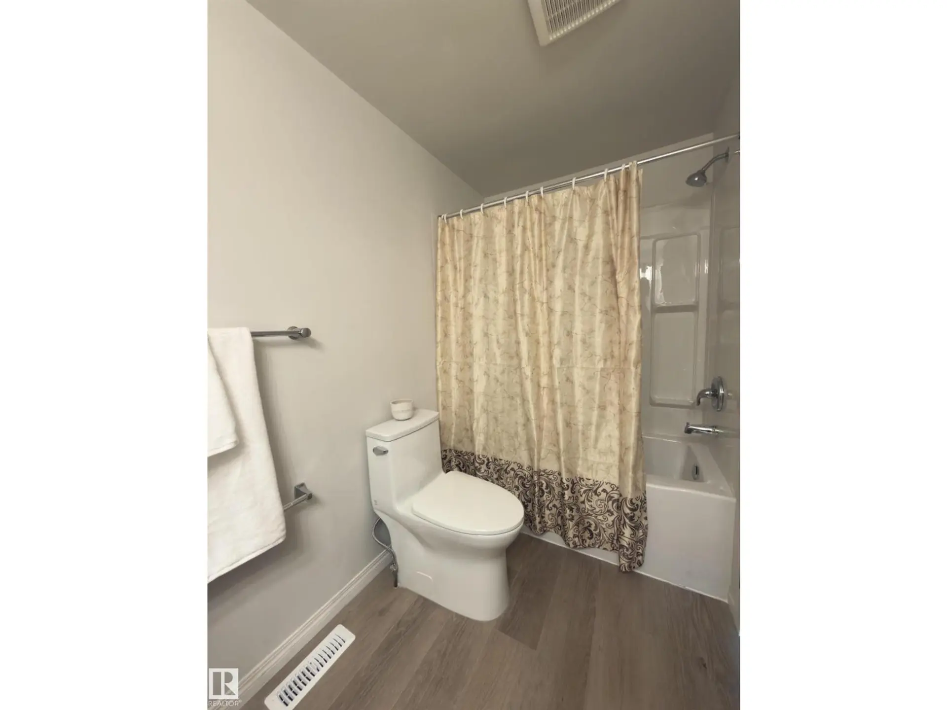 #14 18010 98 AV NW - Image 11