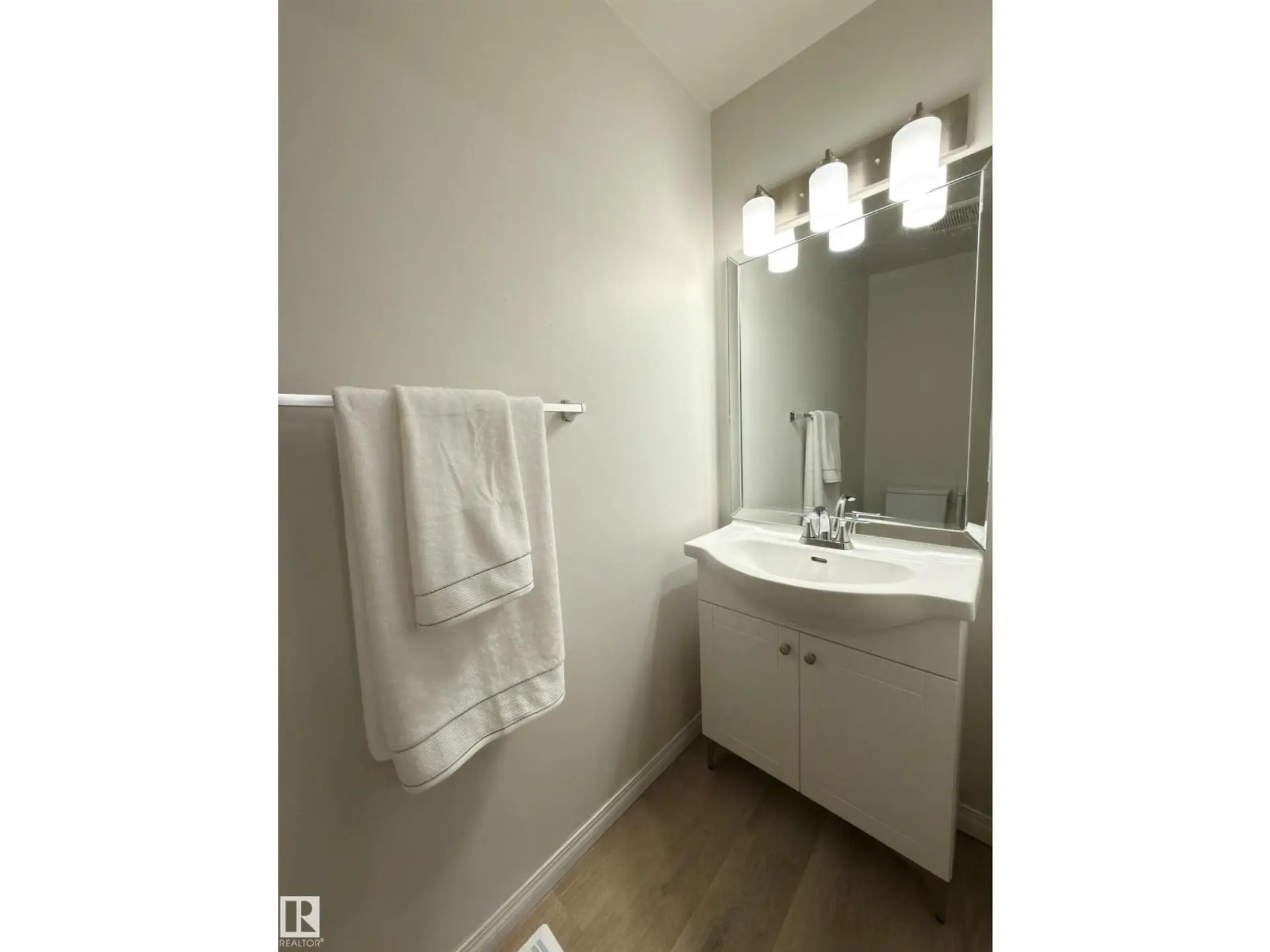 #14 18010 98 AV NW - Image 16