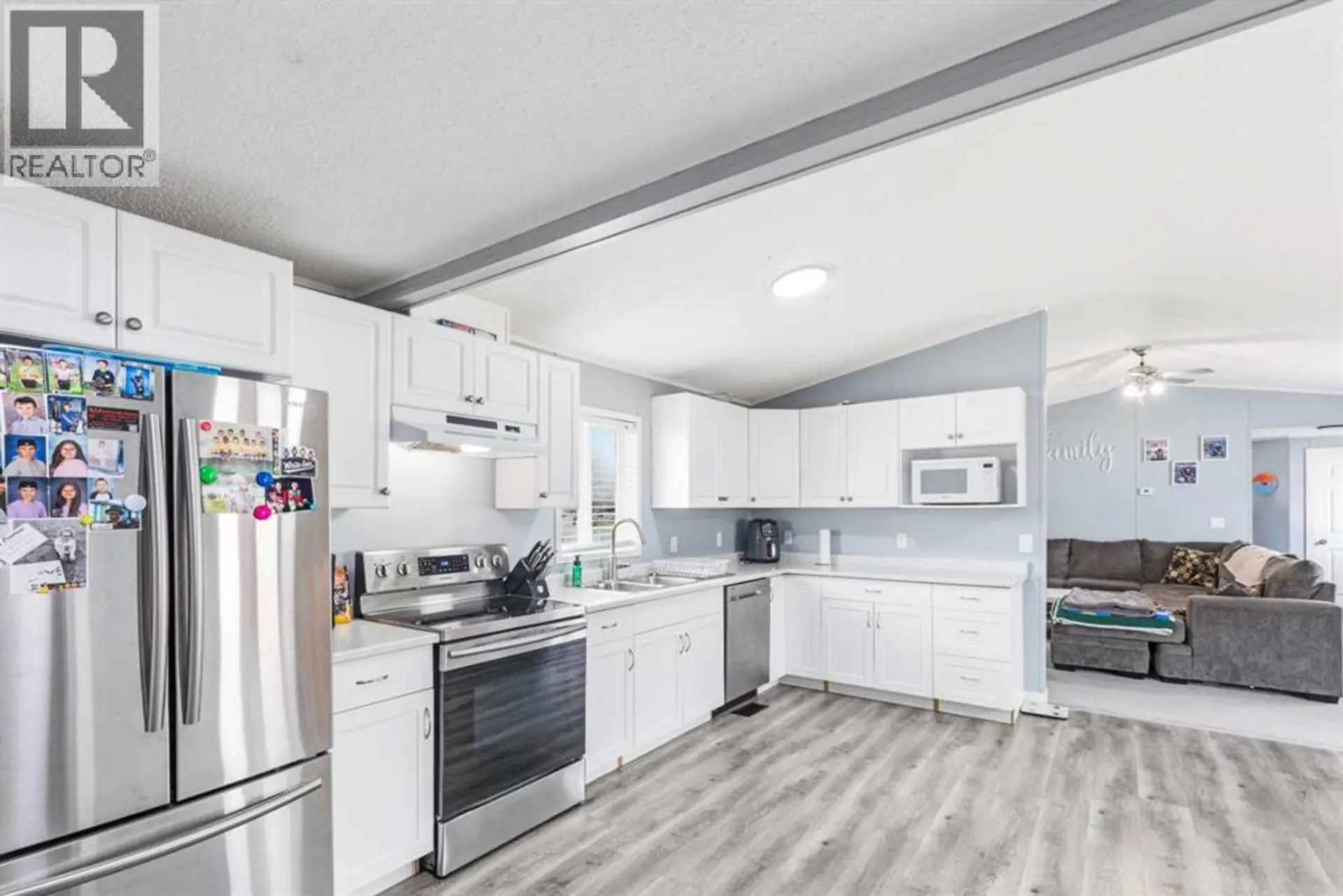9602 112 Avenue - Image 2