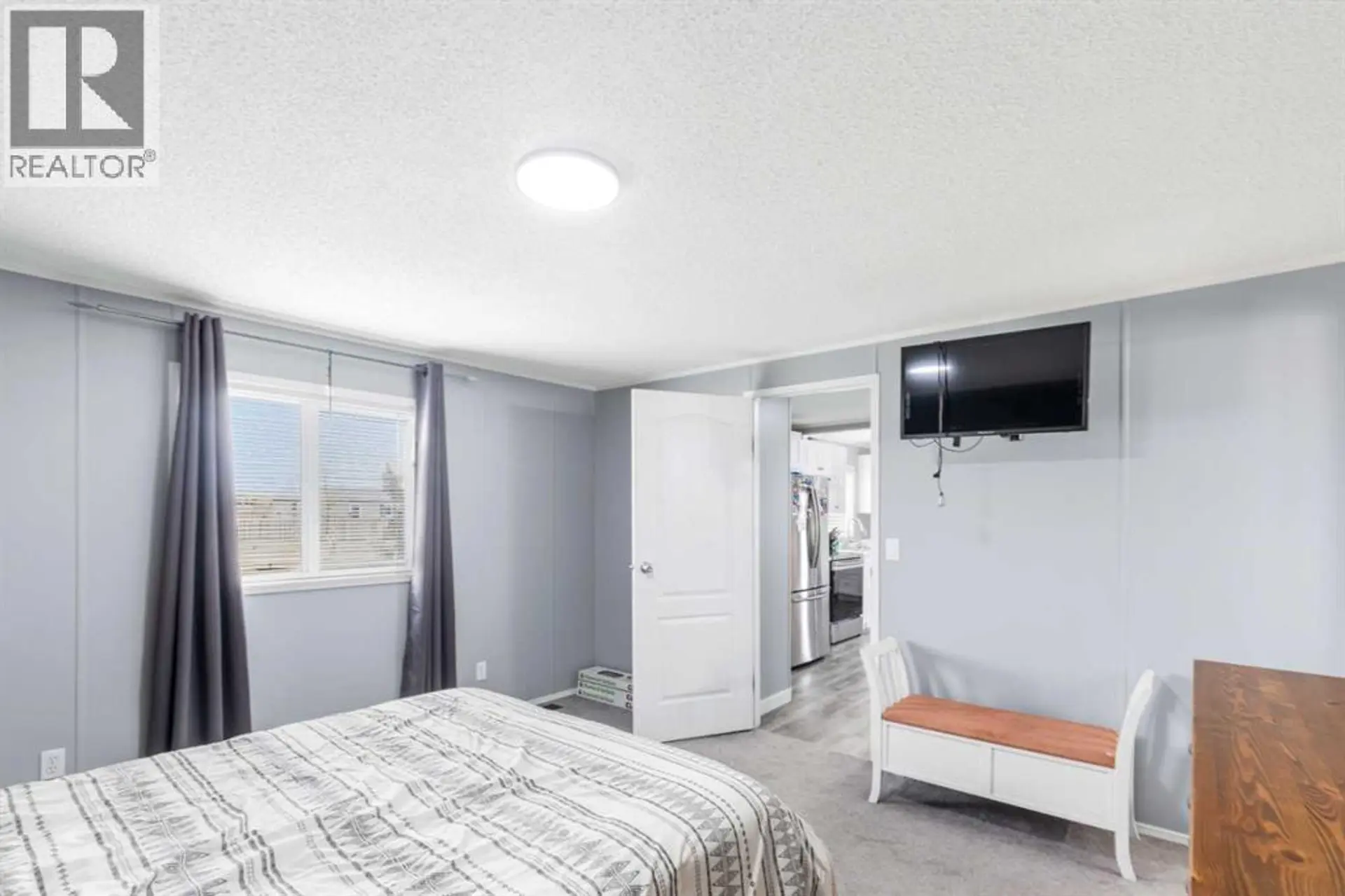 9602 112 Avenue - Image 8