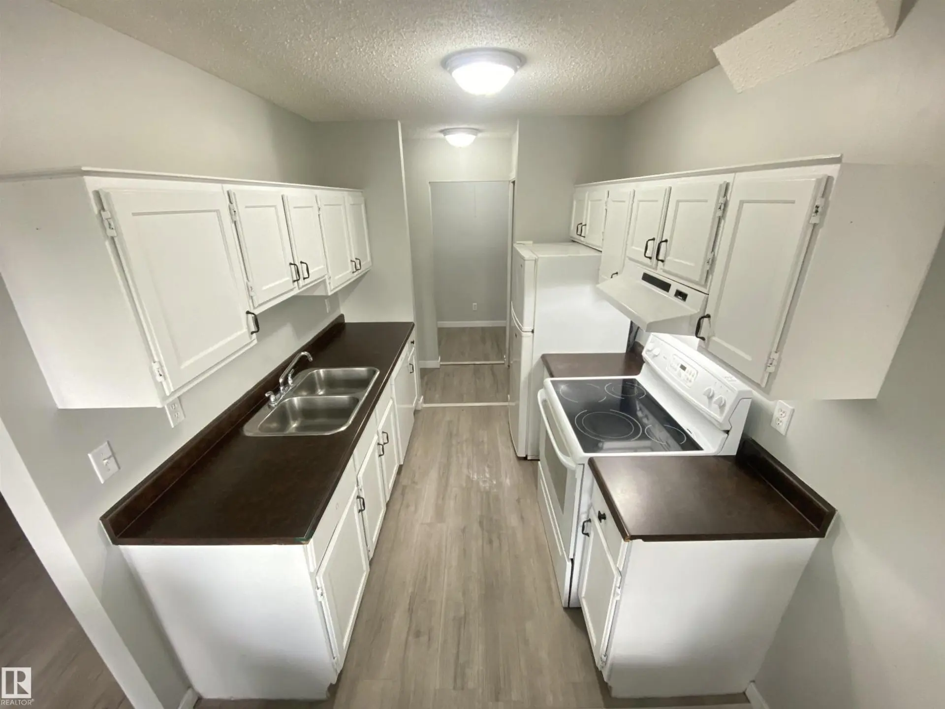 #302 10826 113 ST NW - Image 10