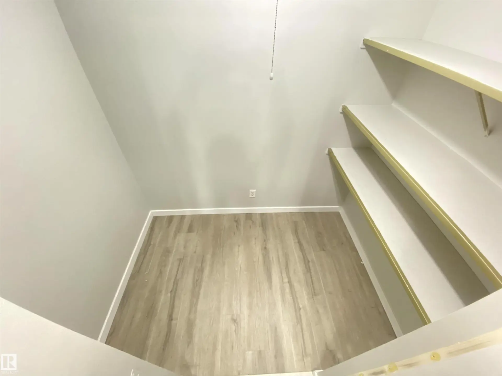 #302 10826 113 ST NW - Image 13