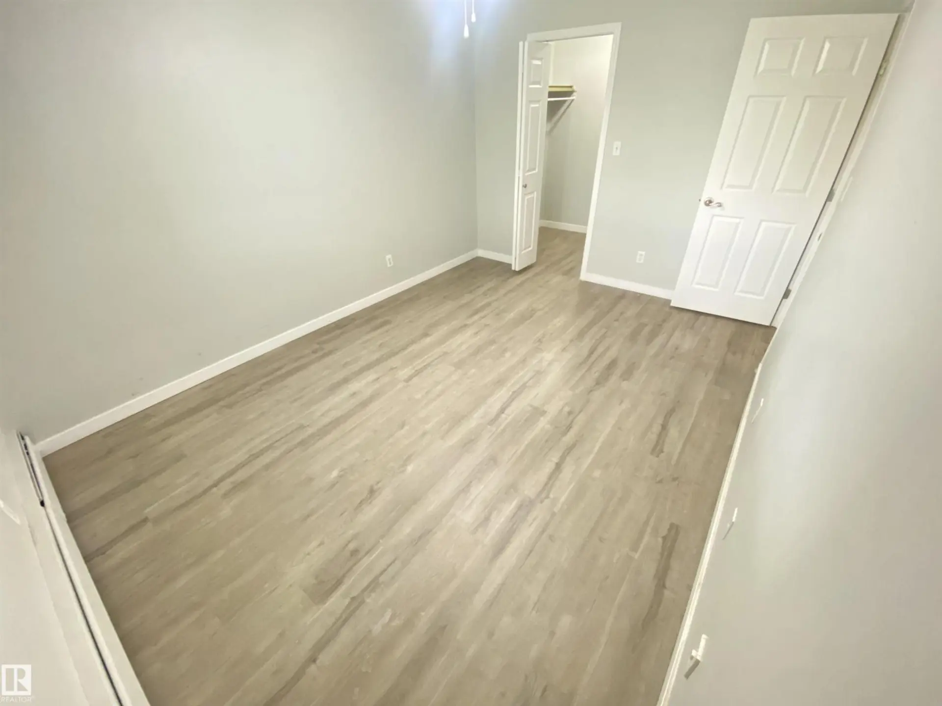 #302 10826 113 ST NW - Image 15