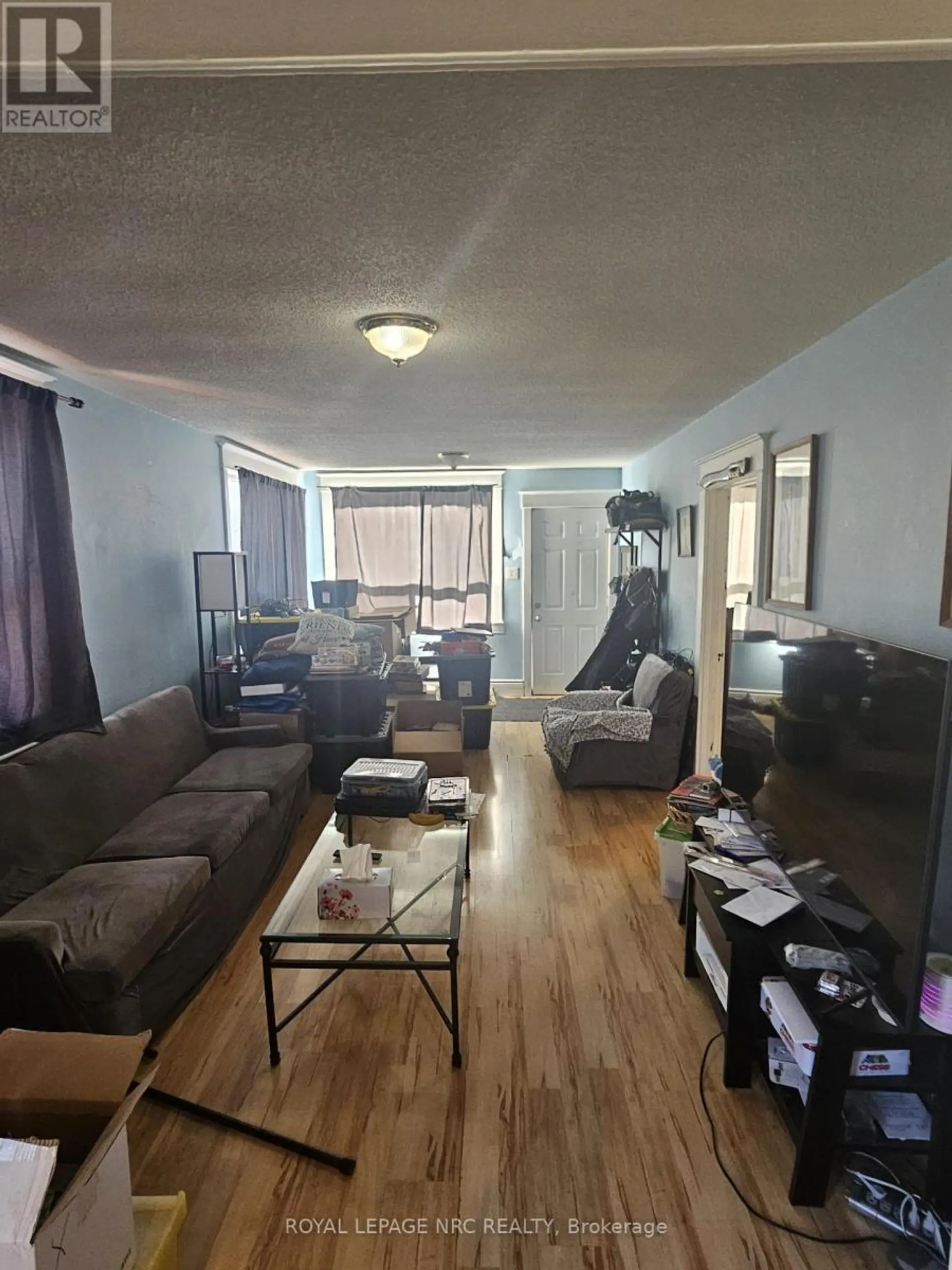 176 PINE STREET S - Image 3