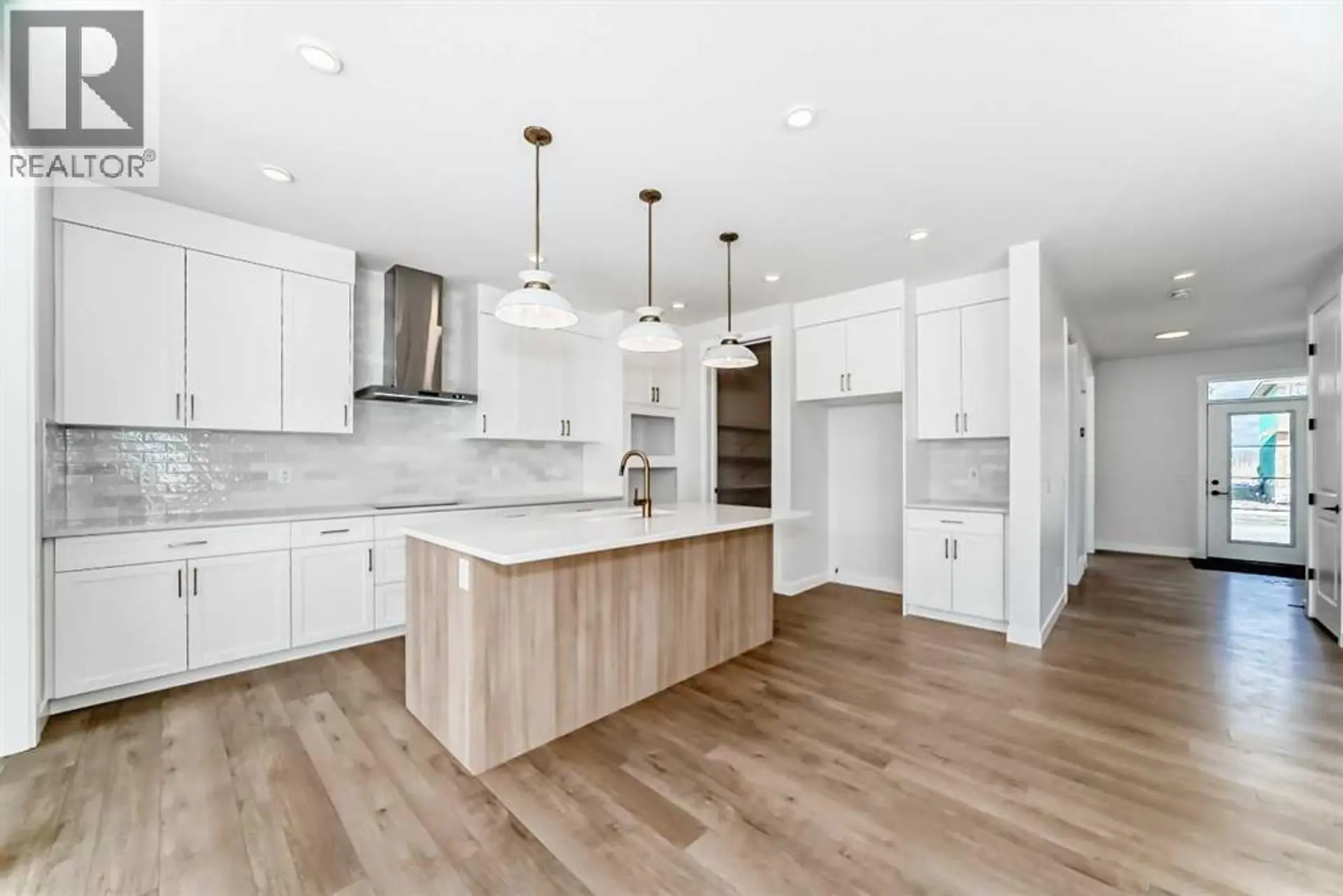 242 Harmony Circle - Image 4