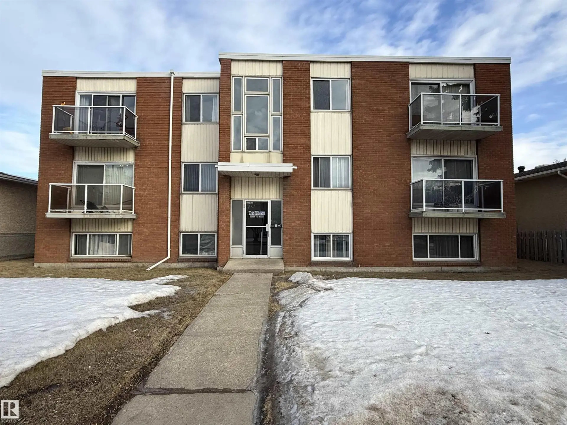 #102 12409 82 ST NW - Image 1