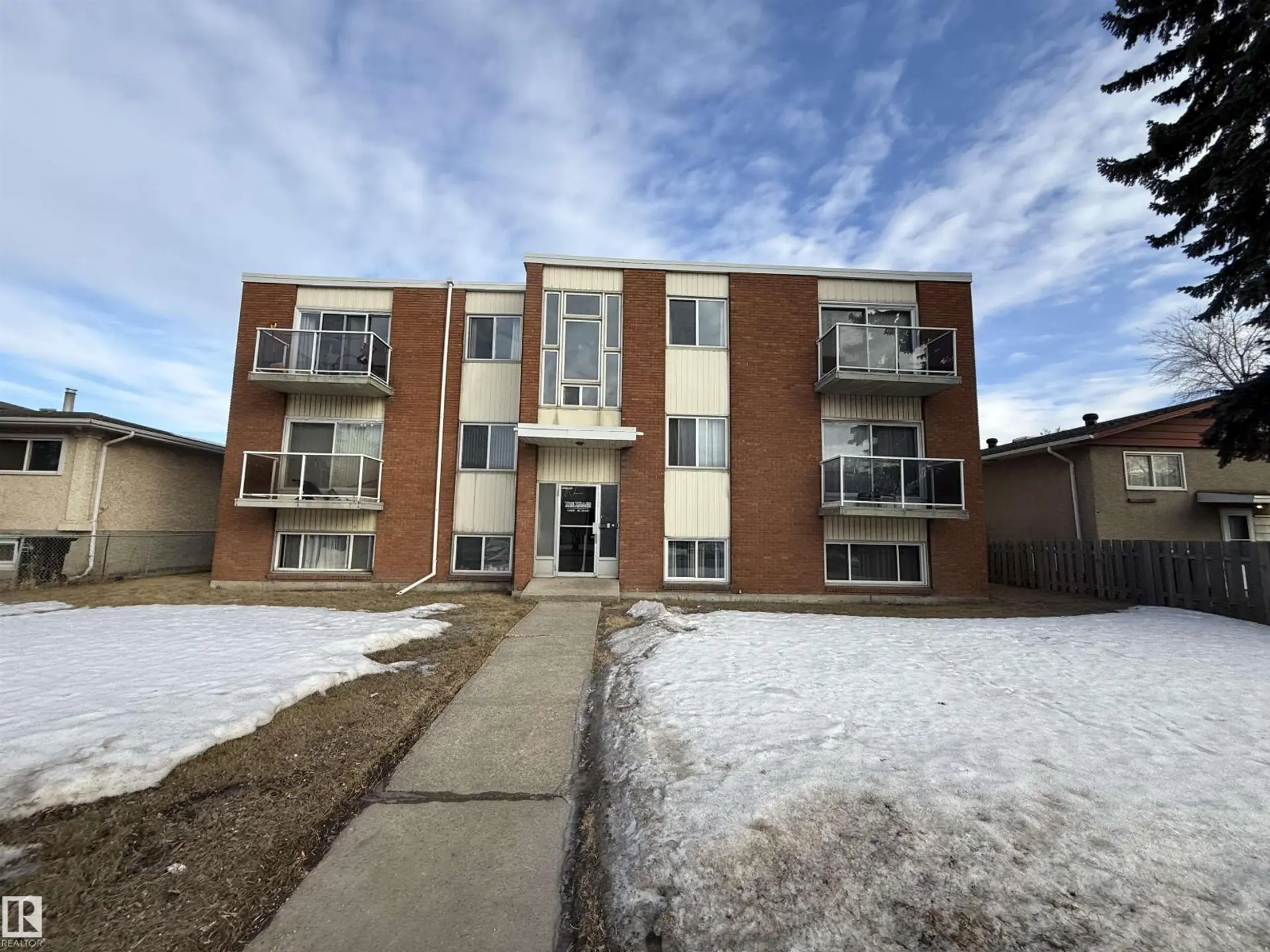 #102 12409 82 ST NW - Image 17