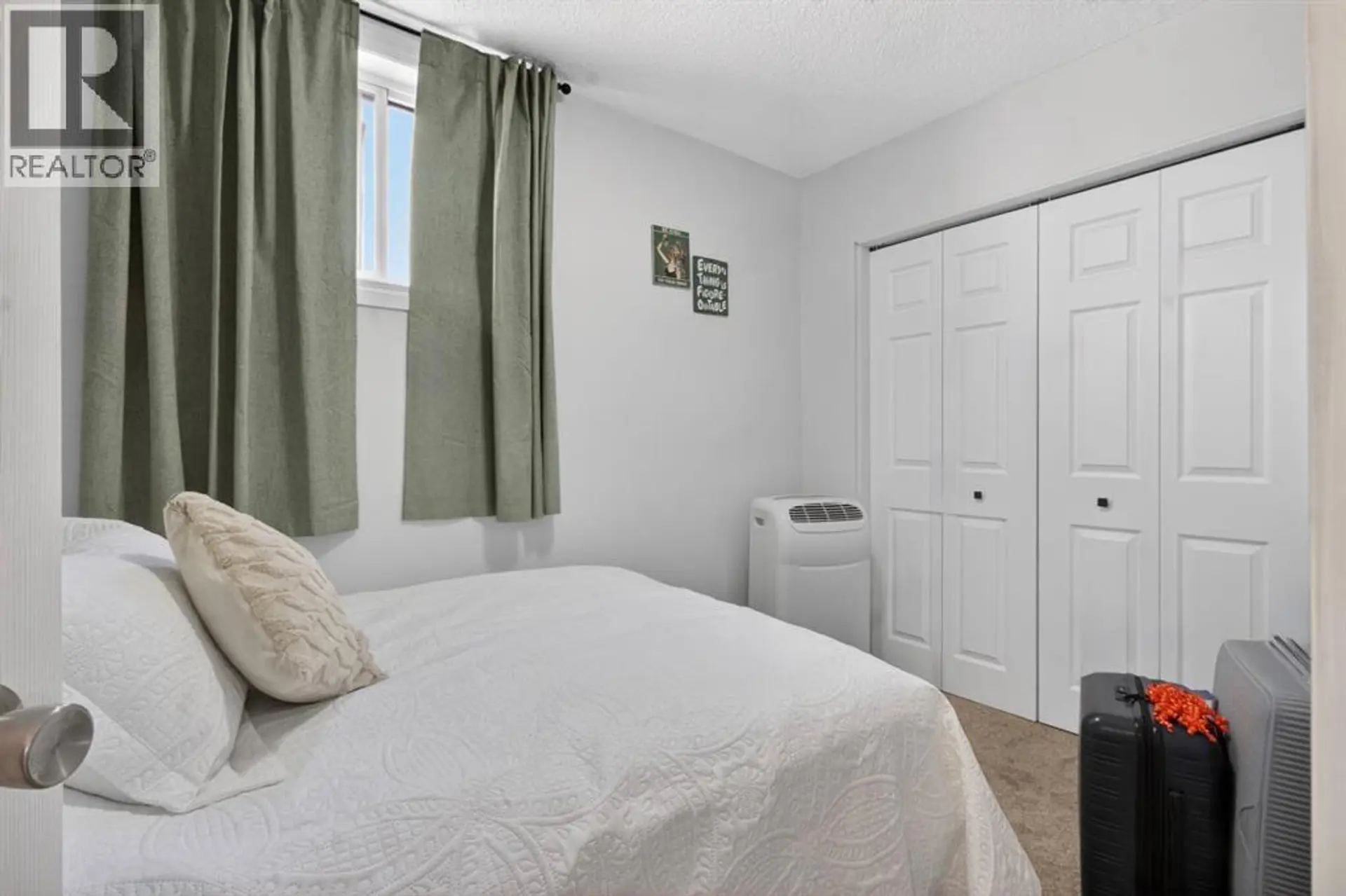 #79 3809 45 Street SW - Image 13