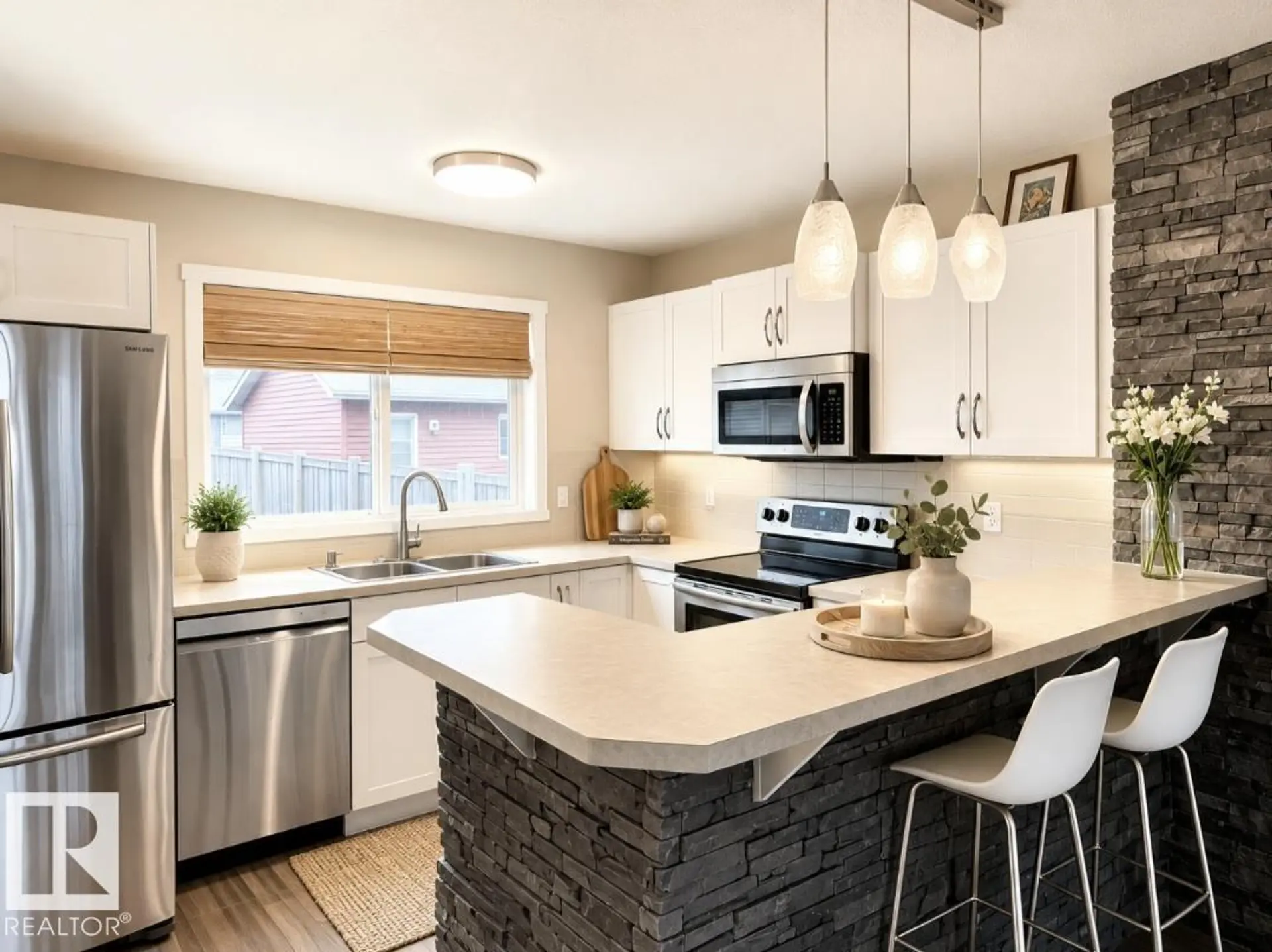 225 51A ST SW - Image 4